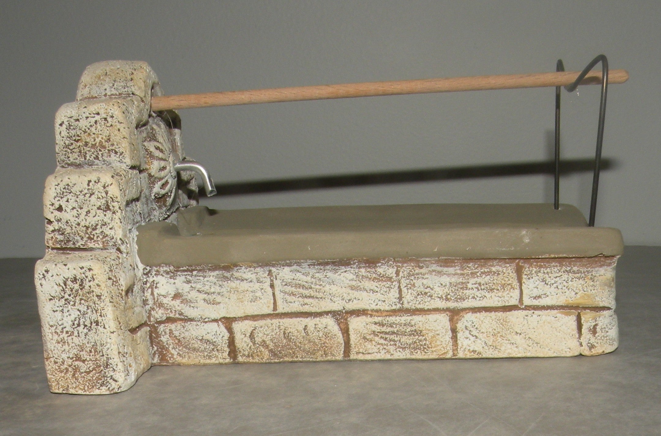 Wash-house , ( 986 )  High Density Plaster , Fouque , 9 cm