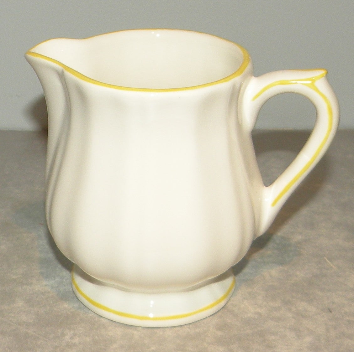 Creamer ,  Filets Hand Painted