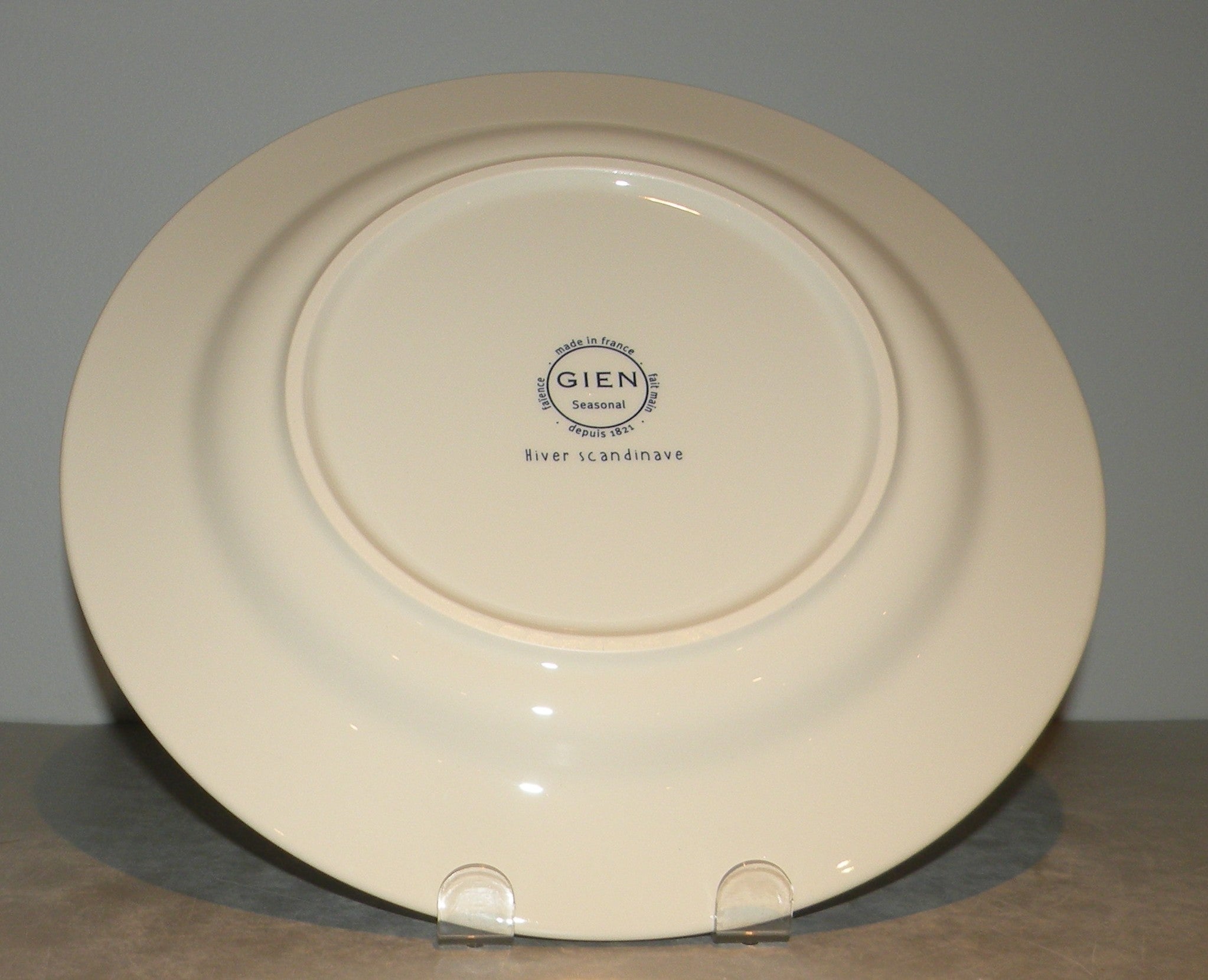 Dinner Plate Flake