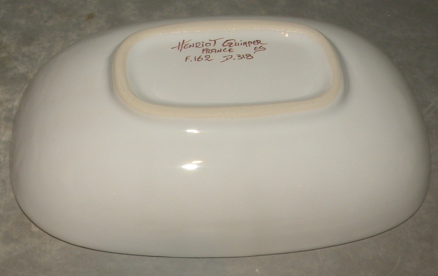Pickle dish with a woman , Henriot