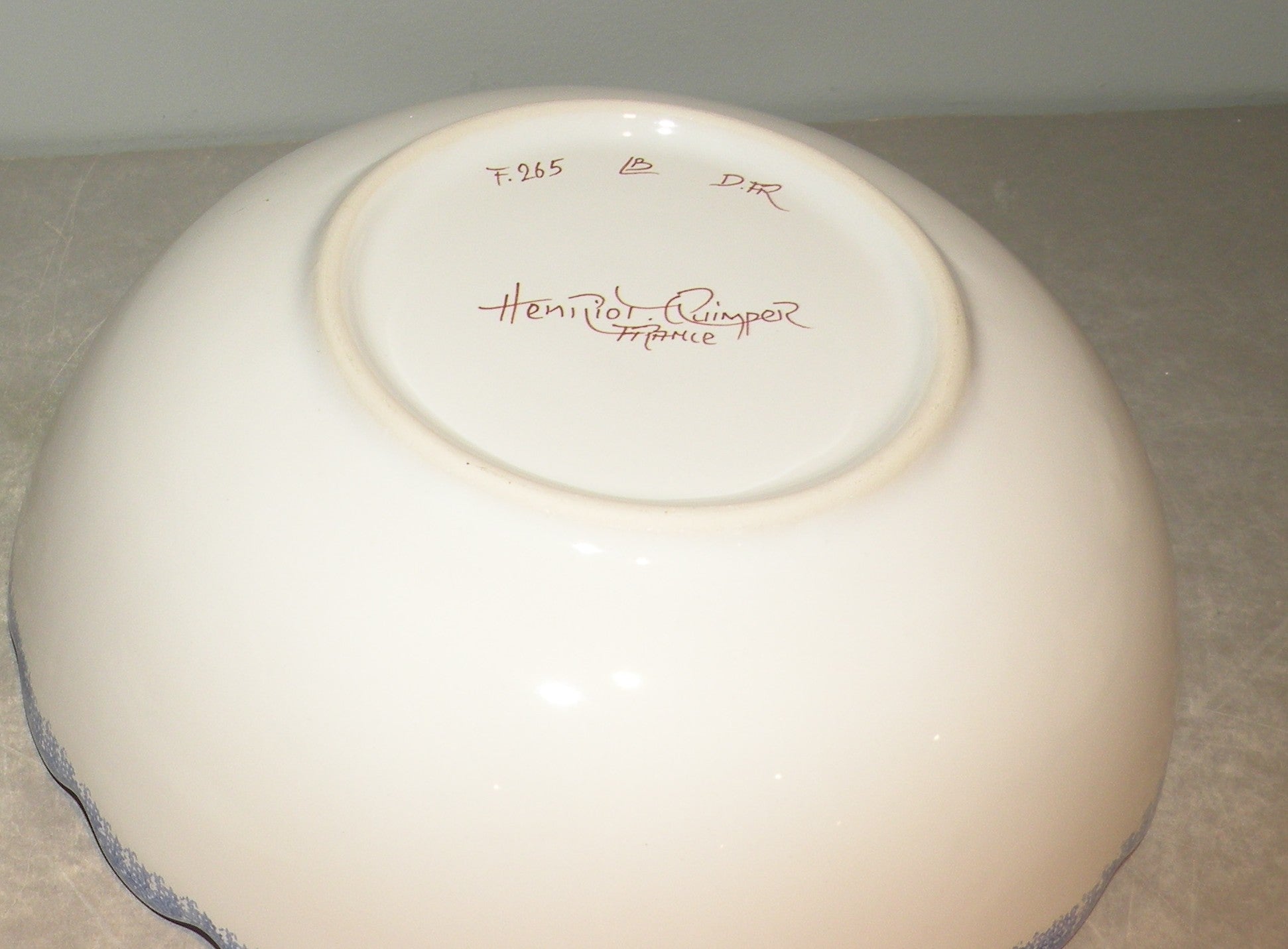 Scaloped Serving Bowl nr.3, Fleuri Royal