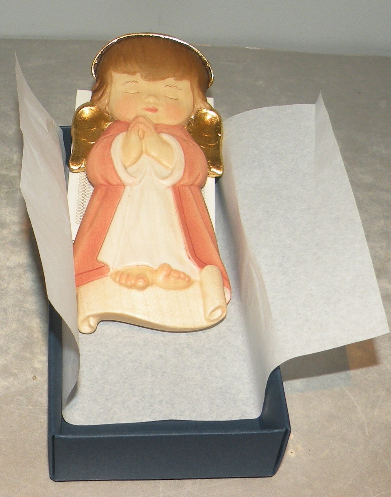 Display with 6 angels, 10205-S6