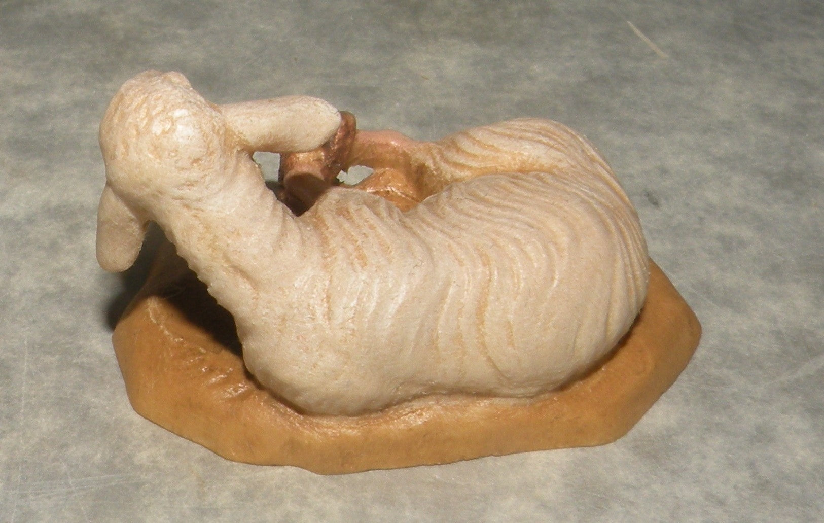 Sheep lying-down  ( 21211 )    ,   Rustic