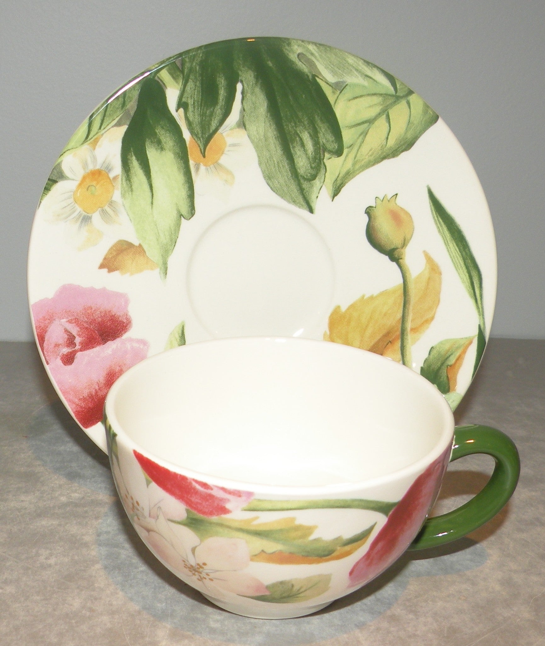 Tea Cup & Saucer, Volupte