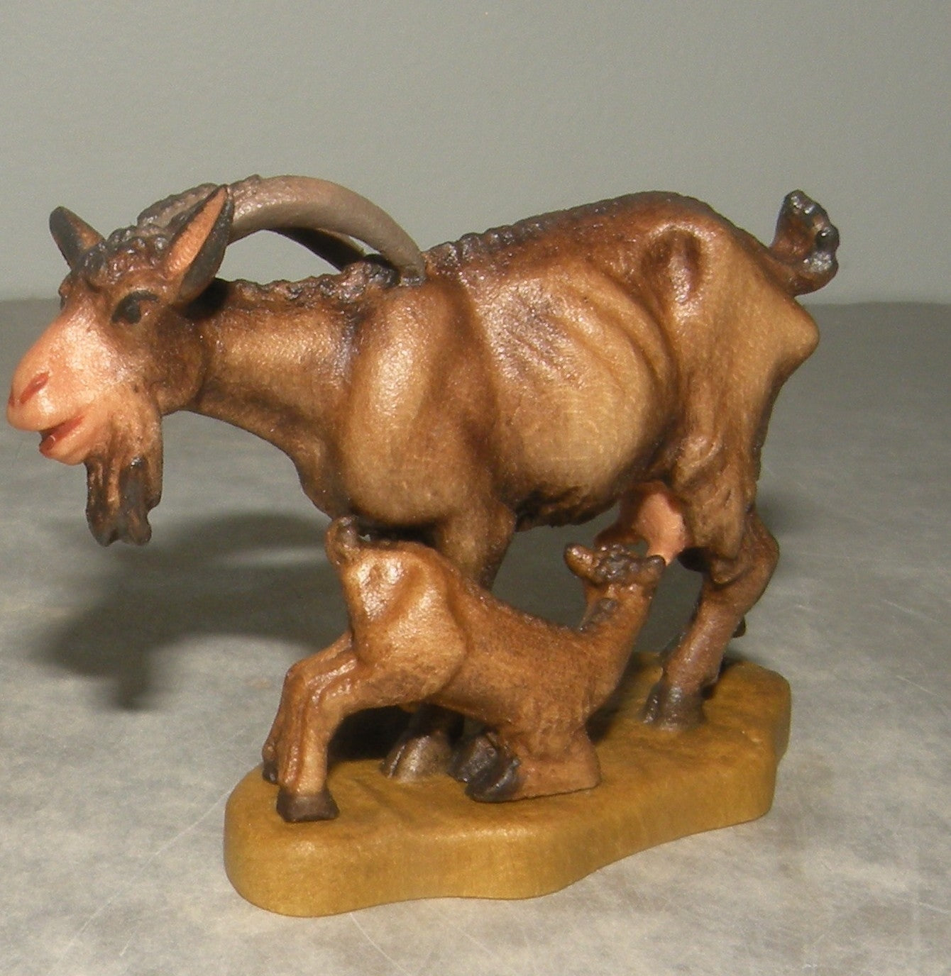 Goat with kid ( 21301-B ) ,   Folkloristic