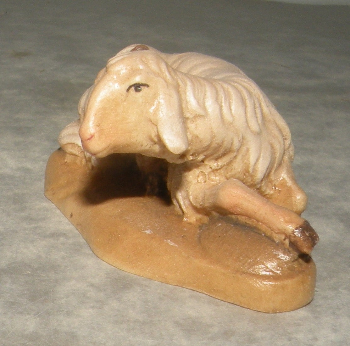 Sheep lying-down  ( 21210 )   ,   Rustic