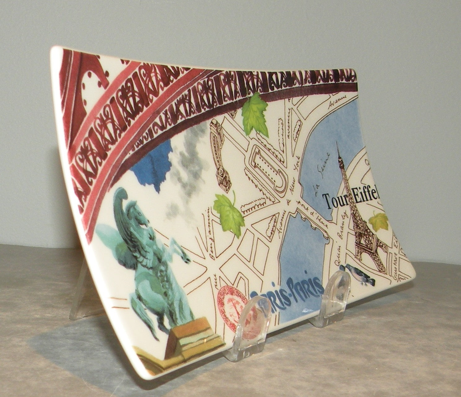 Letter Tray, Paris-Paris
