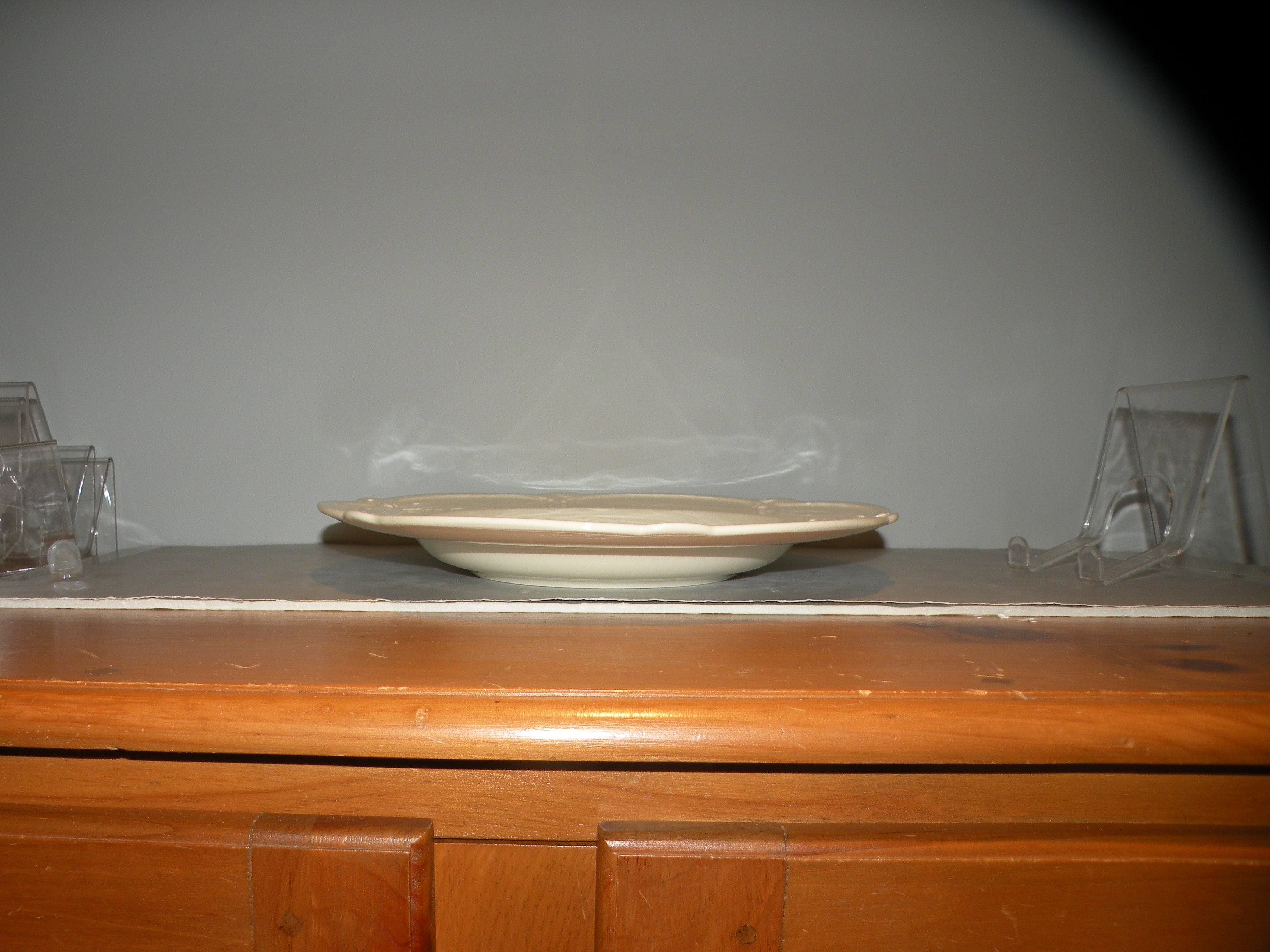 Round Deep Dish, Rocaille