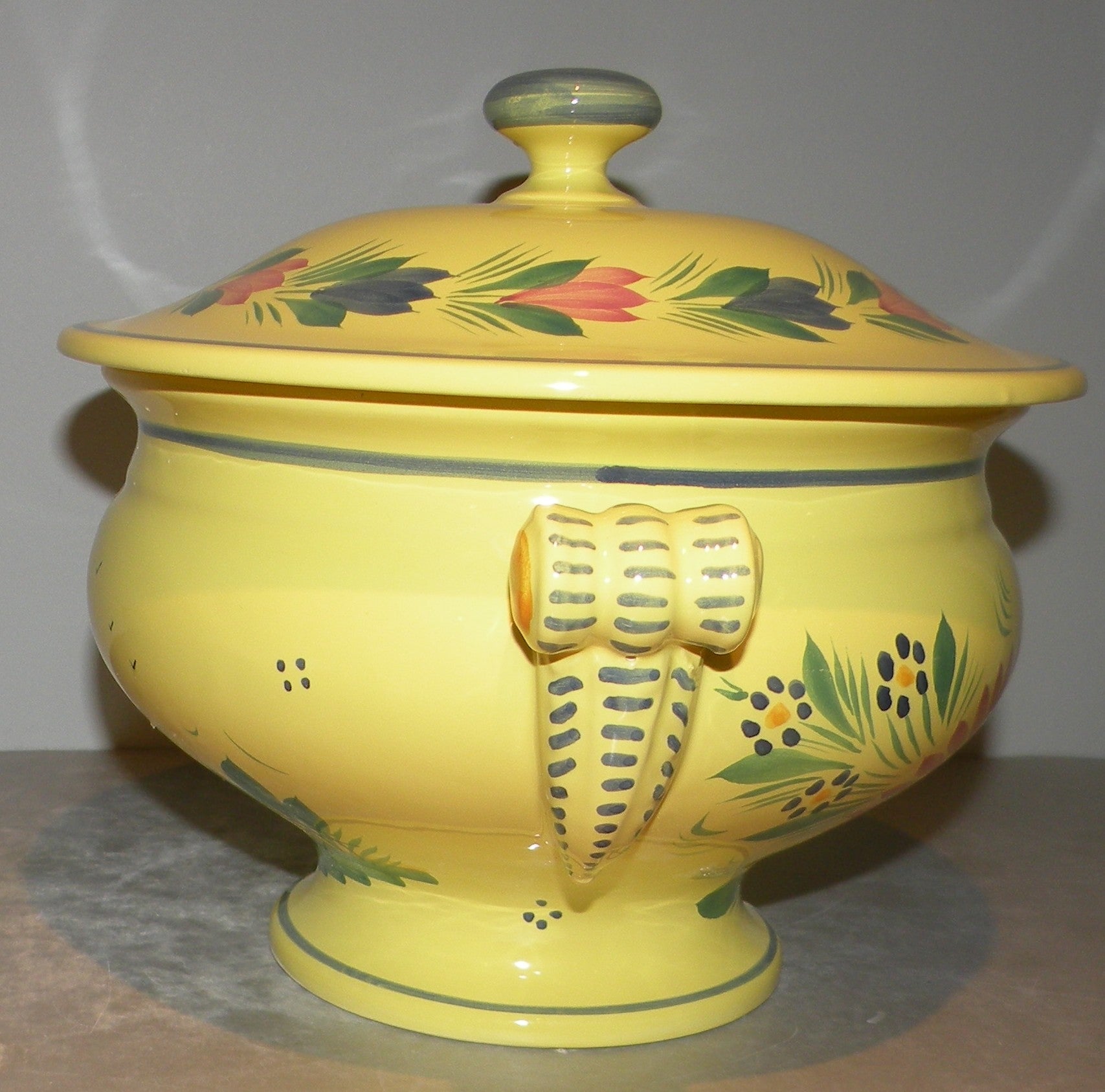 Round Soup Tureen with a Man , Soleil Yellow