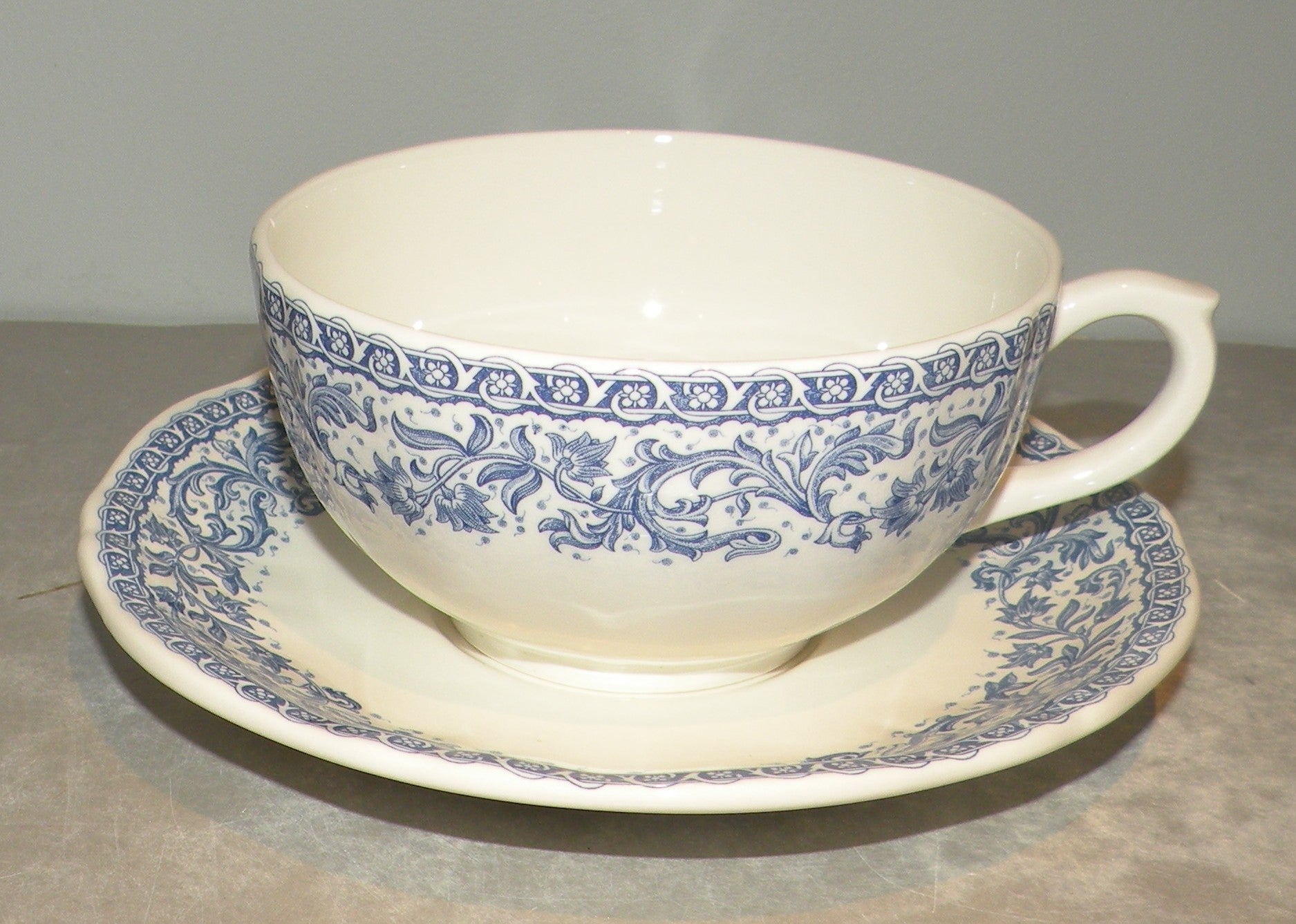 Breakfast Cup & Saucer, Rouen 37