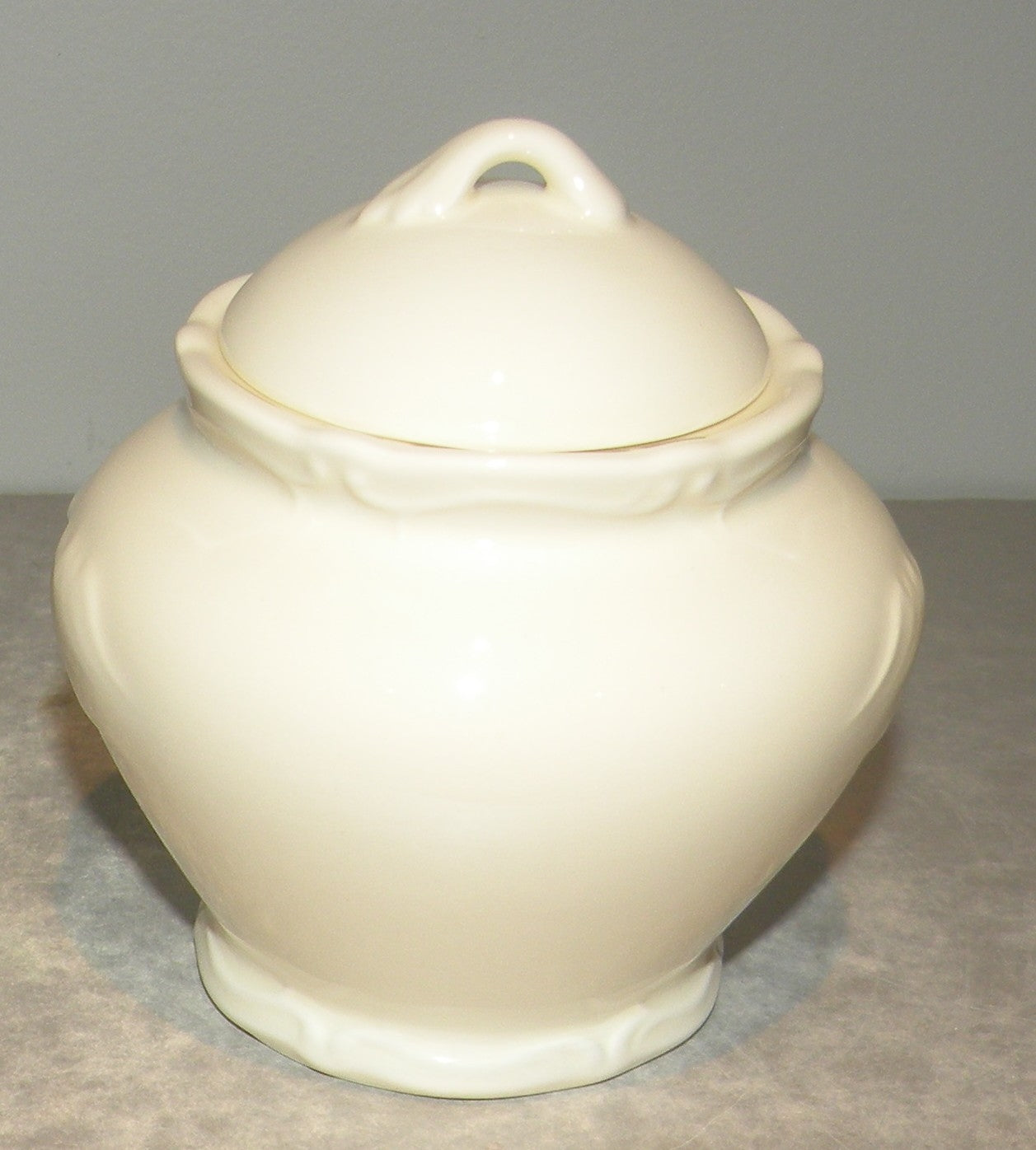 Covered Sugar Bowl, Rocaille