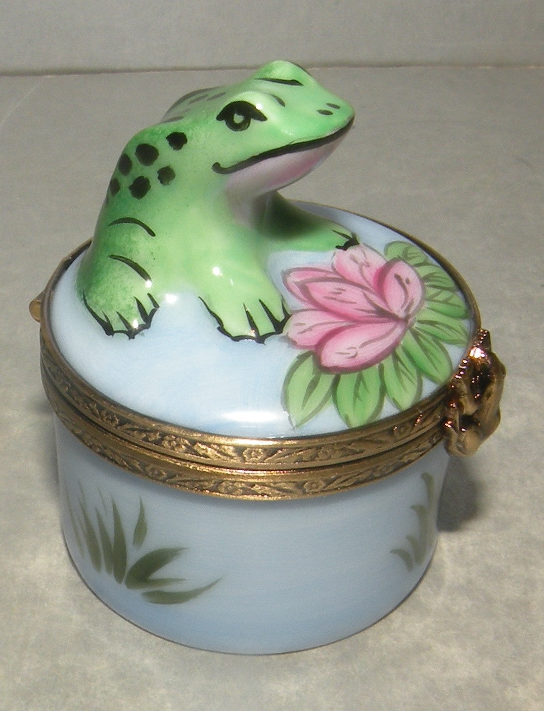 Small Frog, Limoges Box Number 31
