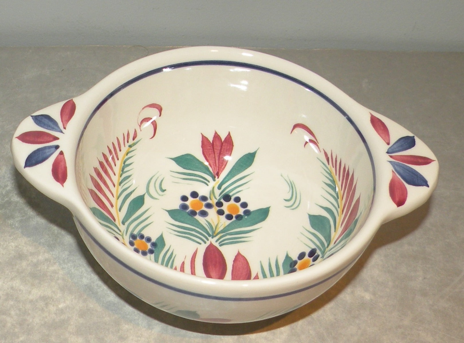 Breton lug bowl, Fleuri