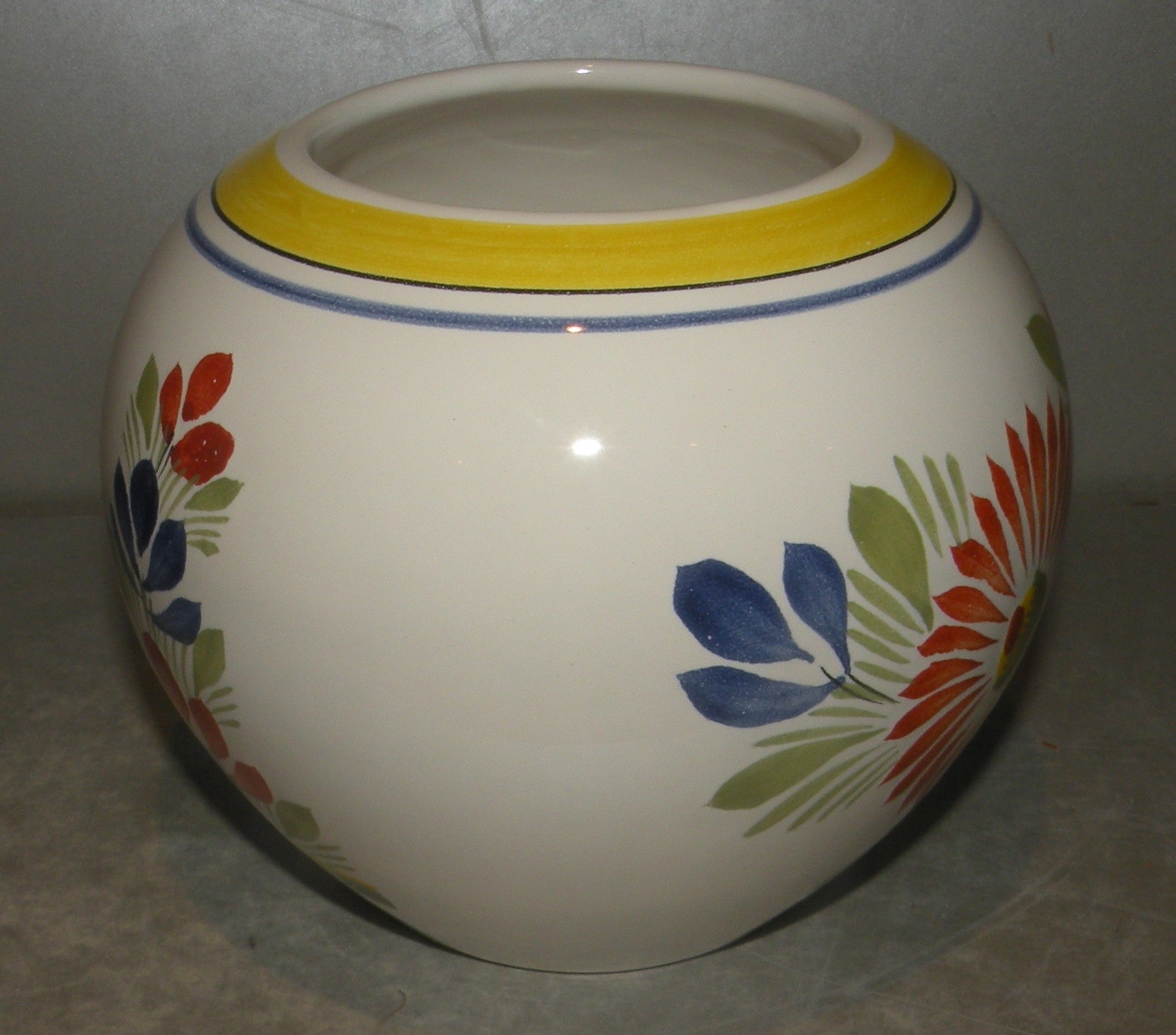 Ball Vase with a Lady  Henriot