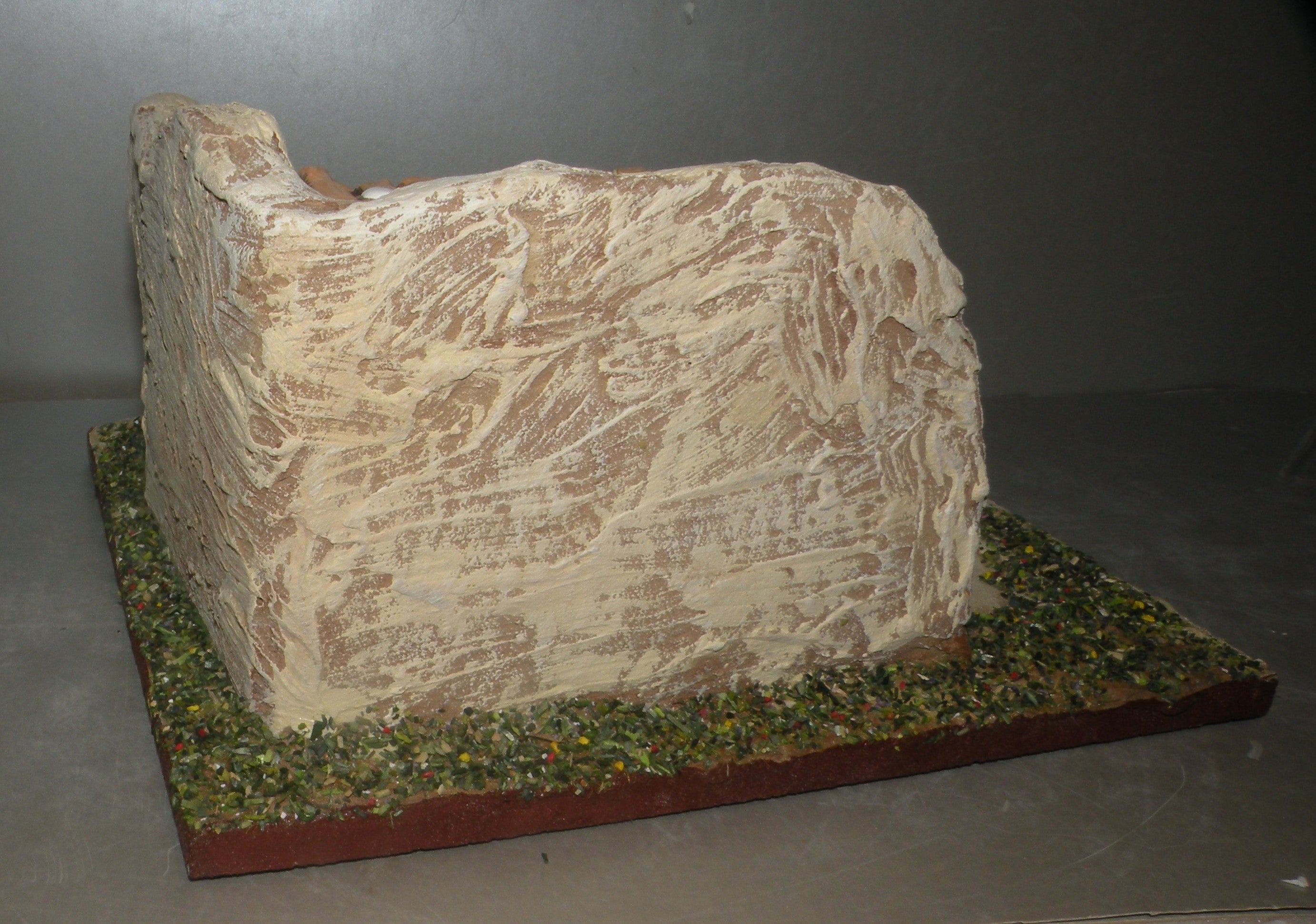 Small Stable Ruin ,  Didier 4- 6-7 Cm