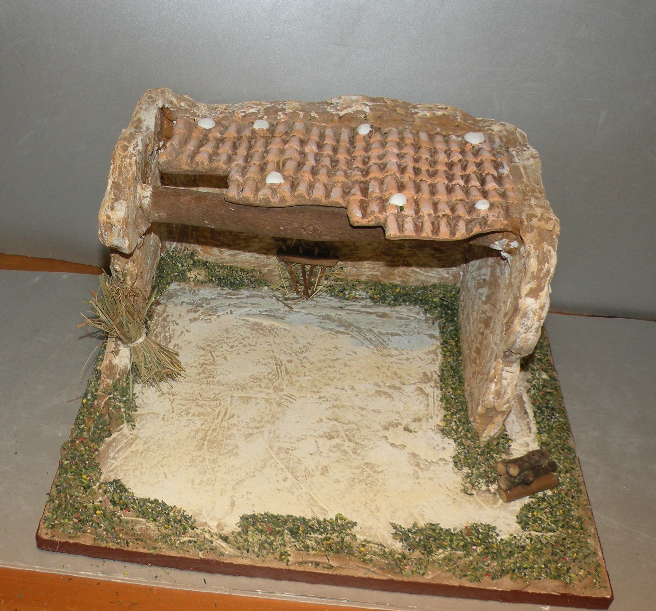 Large Stable Ruin ,  Didier  6 - 7 - 10 Cm
