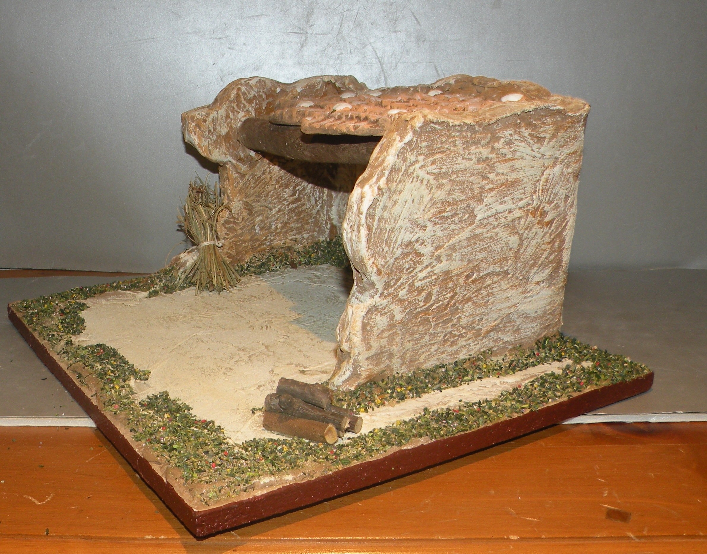 Large Stable Ruin ,  Didier  6 - 7 - 10 Cm