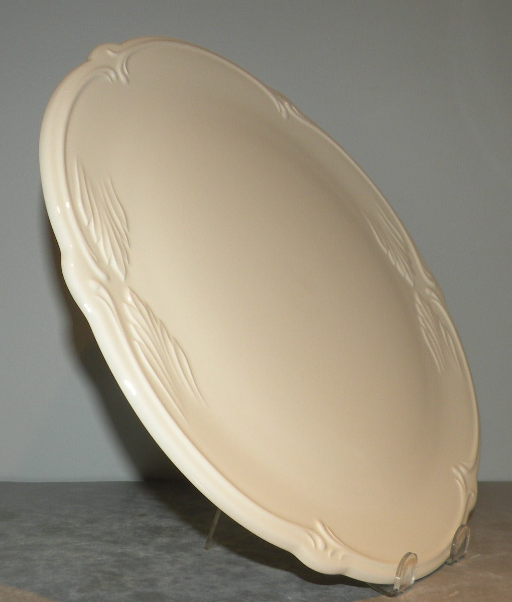 Cake Platter, Rocaille White