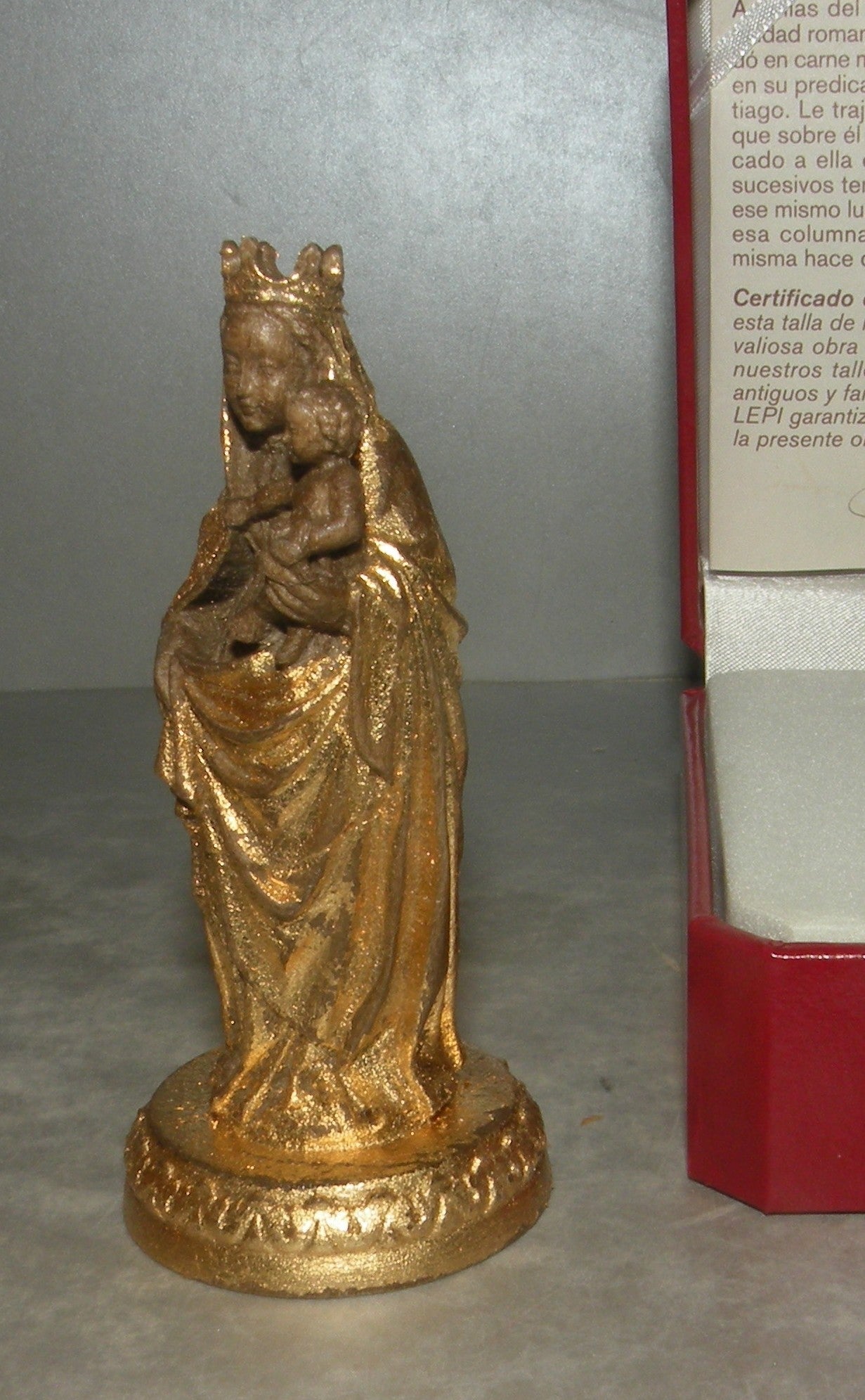 Nuestra Senora del Pilar with Case ( 10368 ), Lepi