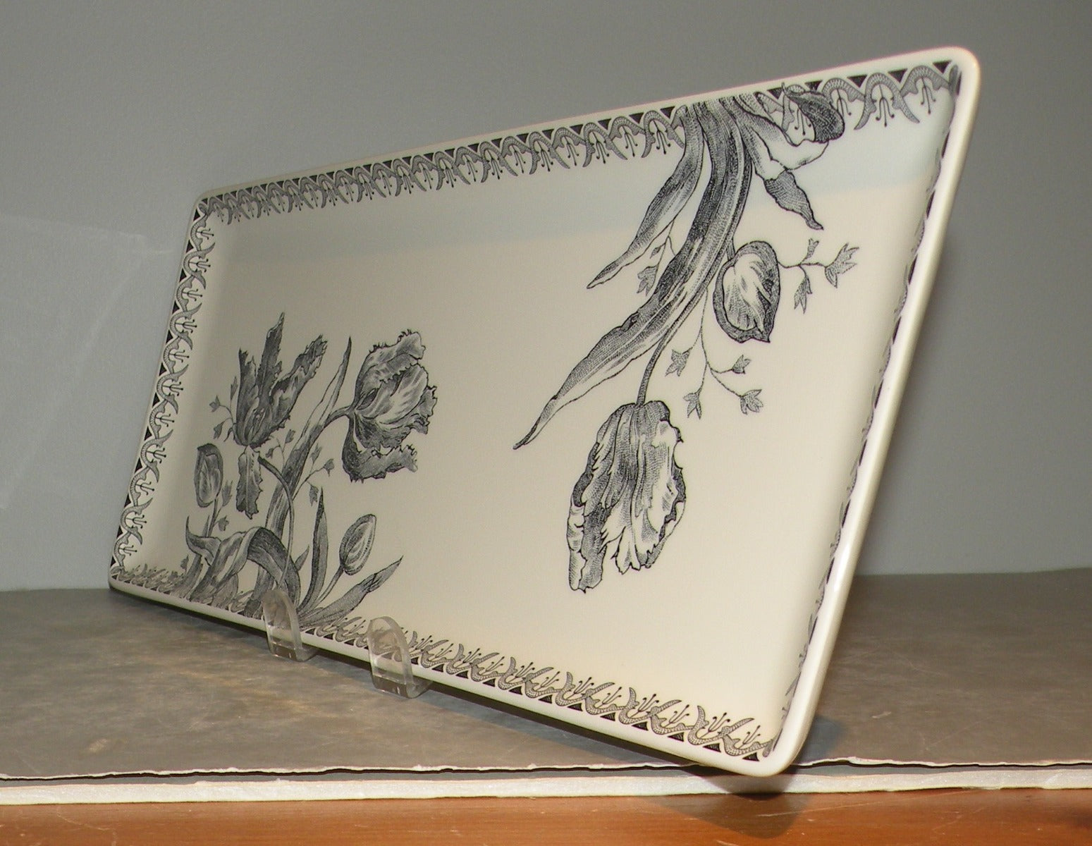 Oblong Serving Tray , Tulipes Noires