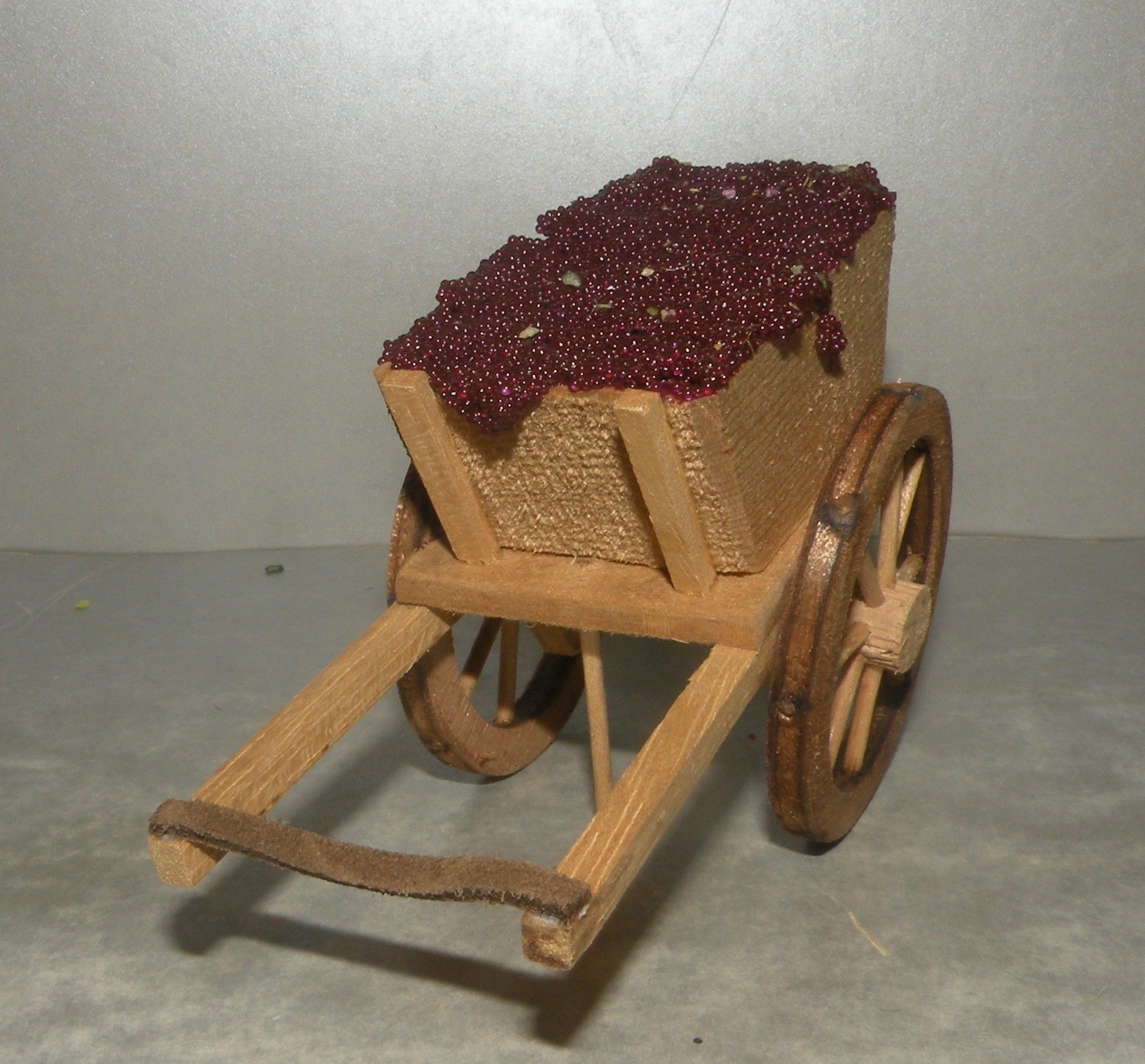 Cart of Grapes  Didier 10 - 7 - 6 Cm