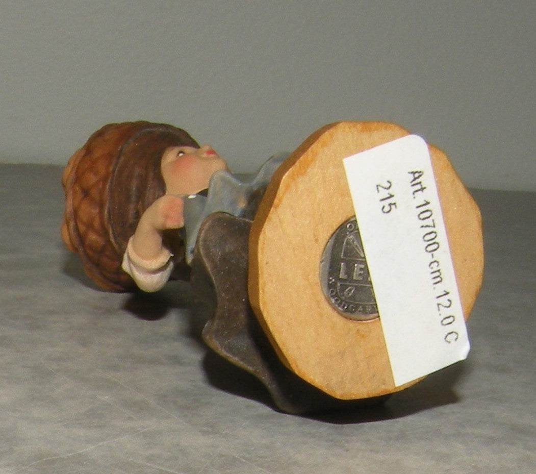 Child with bread basket, Rustic