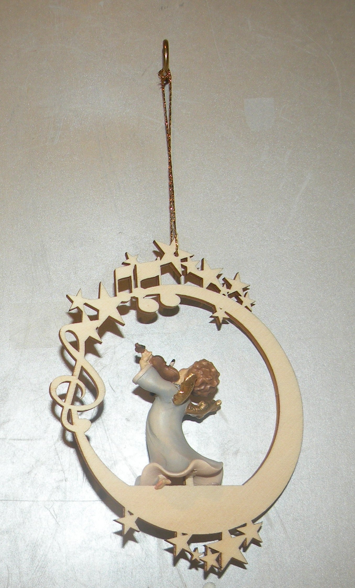 Angel with Violin On The Moon & Stars - 08000 - E