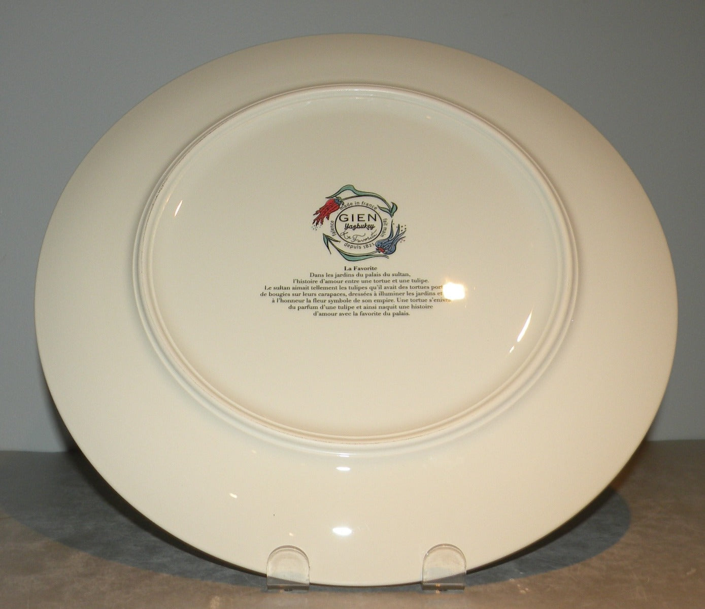 Round Cake Platter , La Favorite