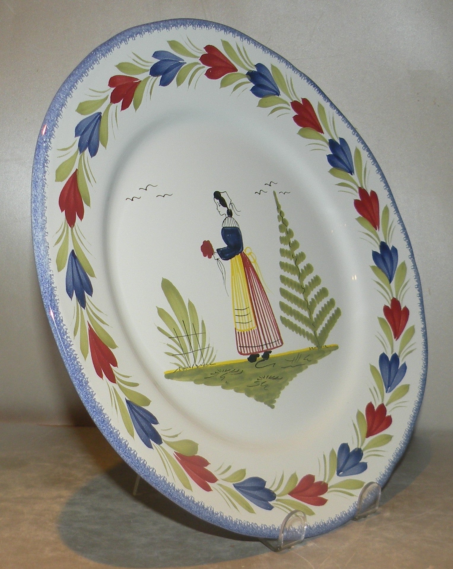 Scalopped Dinner Plate with Lady  Mistral Blue