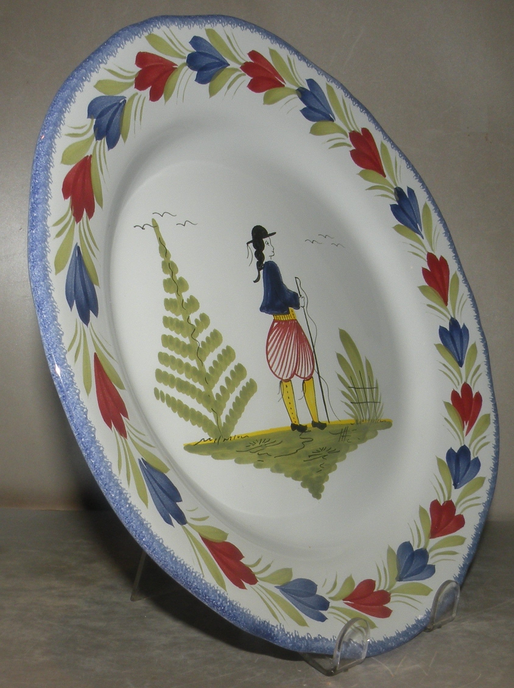 Scalopped Lunch with Man ( dessert ) Plate  Mistral Blue