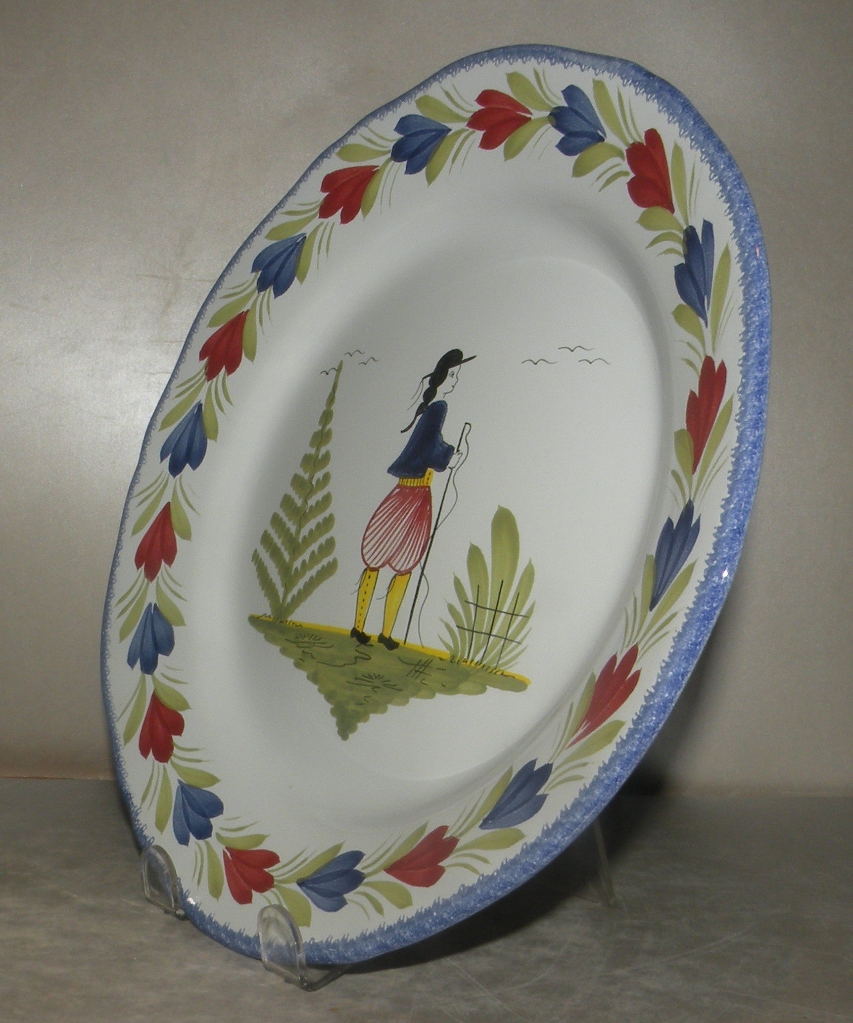 Scalopped Lunch with Man ( dessert ) Plate  Mistral Blue