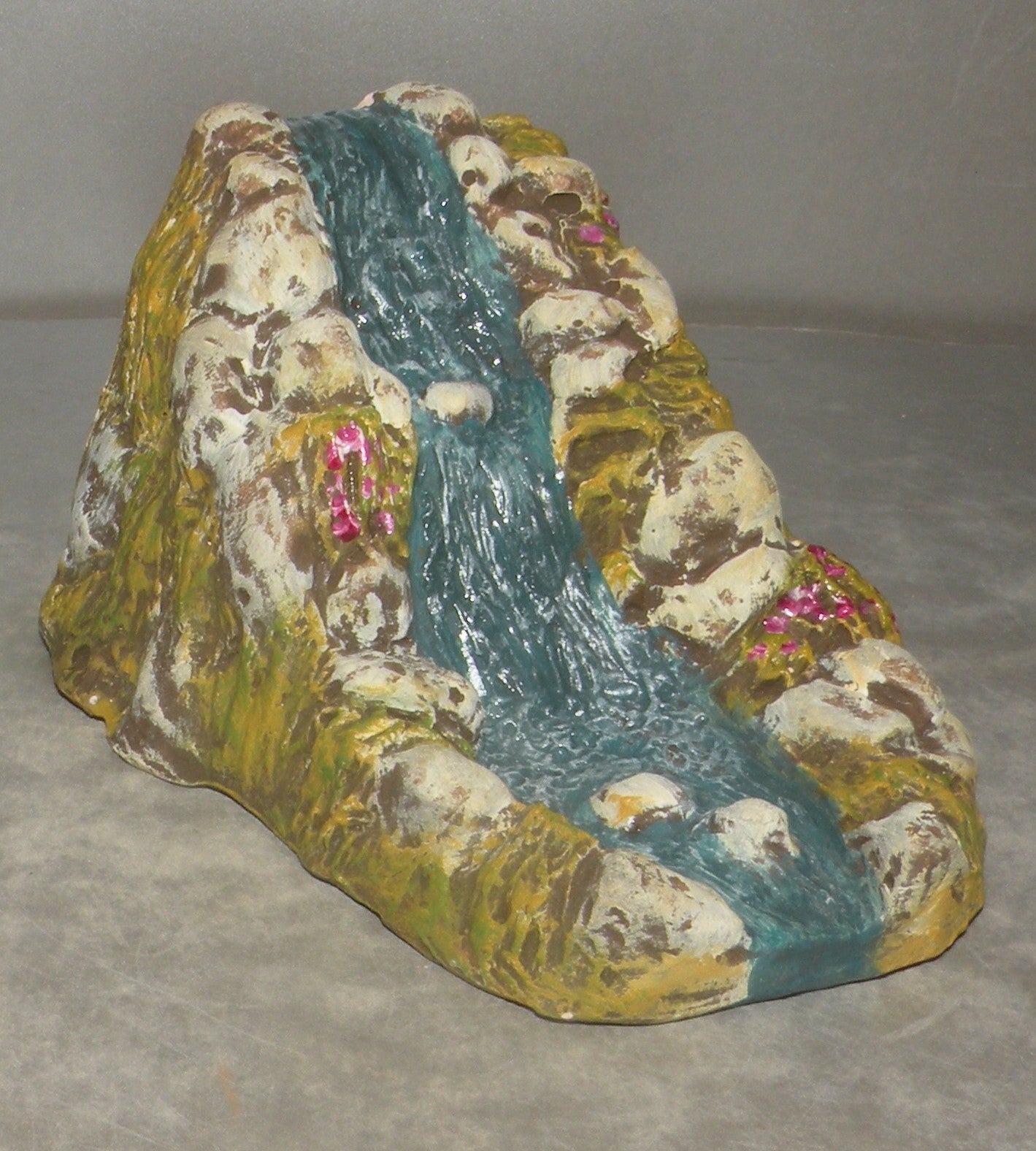 Waterfall  Fouque  2 - 4 Cm