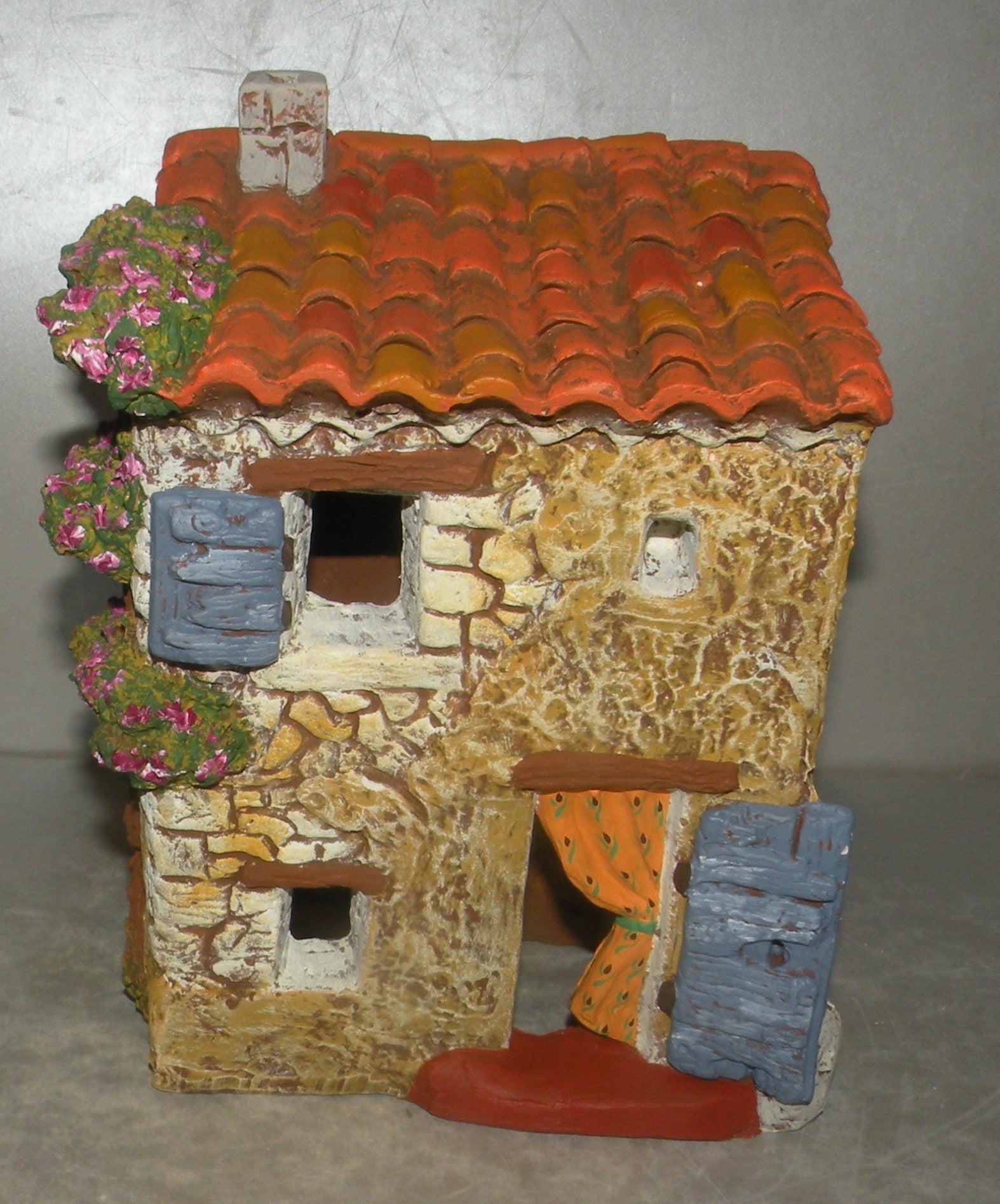 Small Country House , High Density Plaster , Fouque 6 Cm