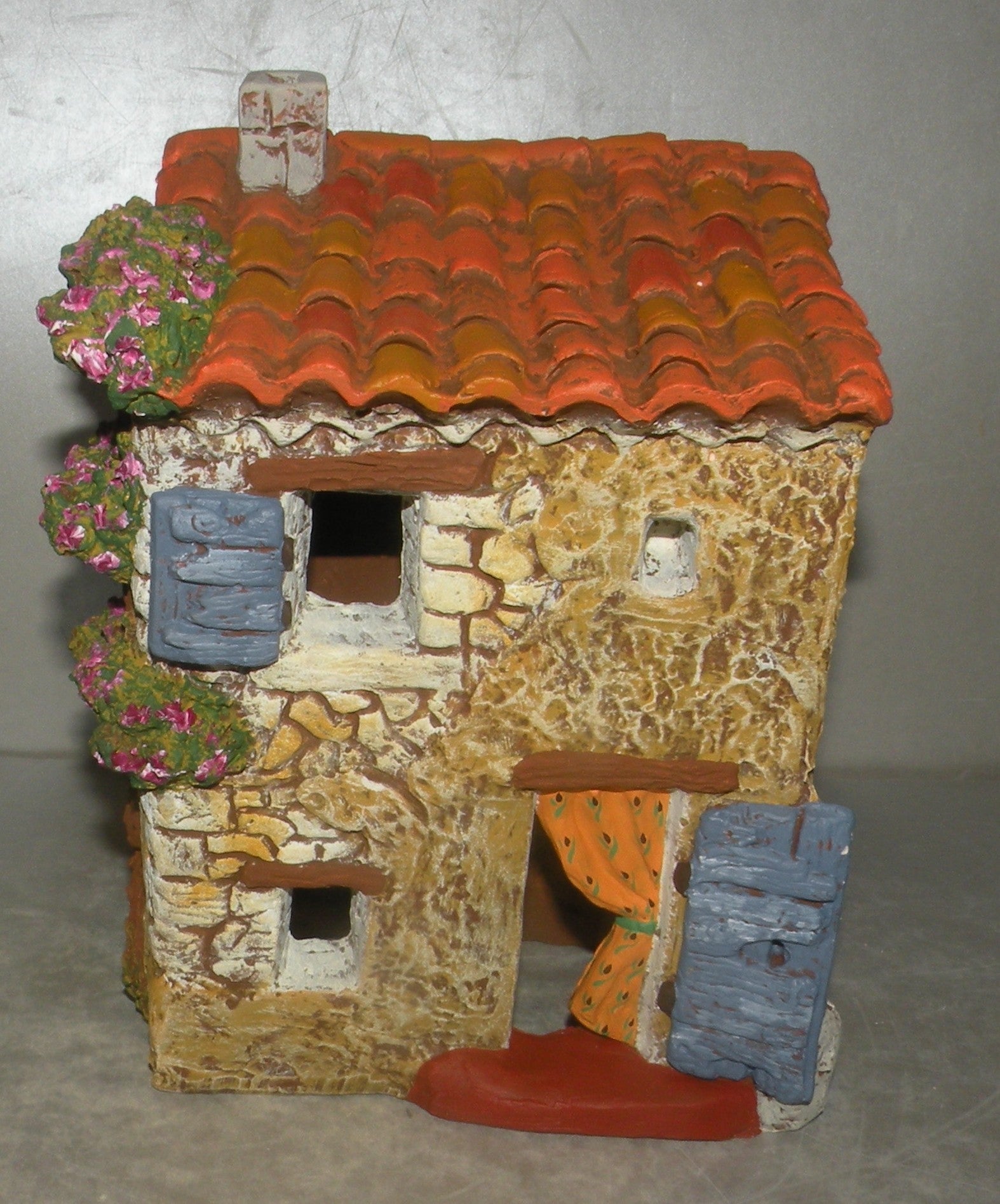 Small Country House , ( 812 )  High Density Plaster , Fouque 6 Cm