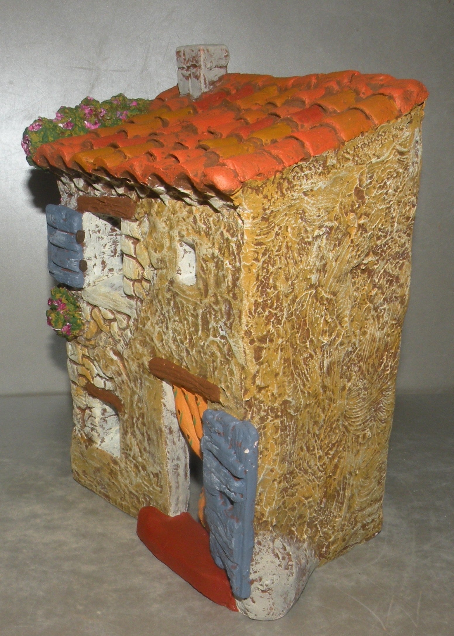 Small Country House , ( 812 )  High Density Plaster , Fouque 6 Cm