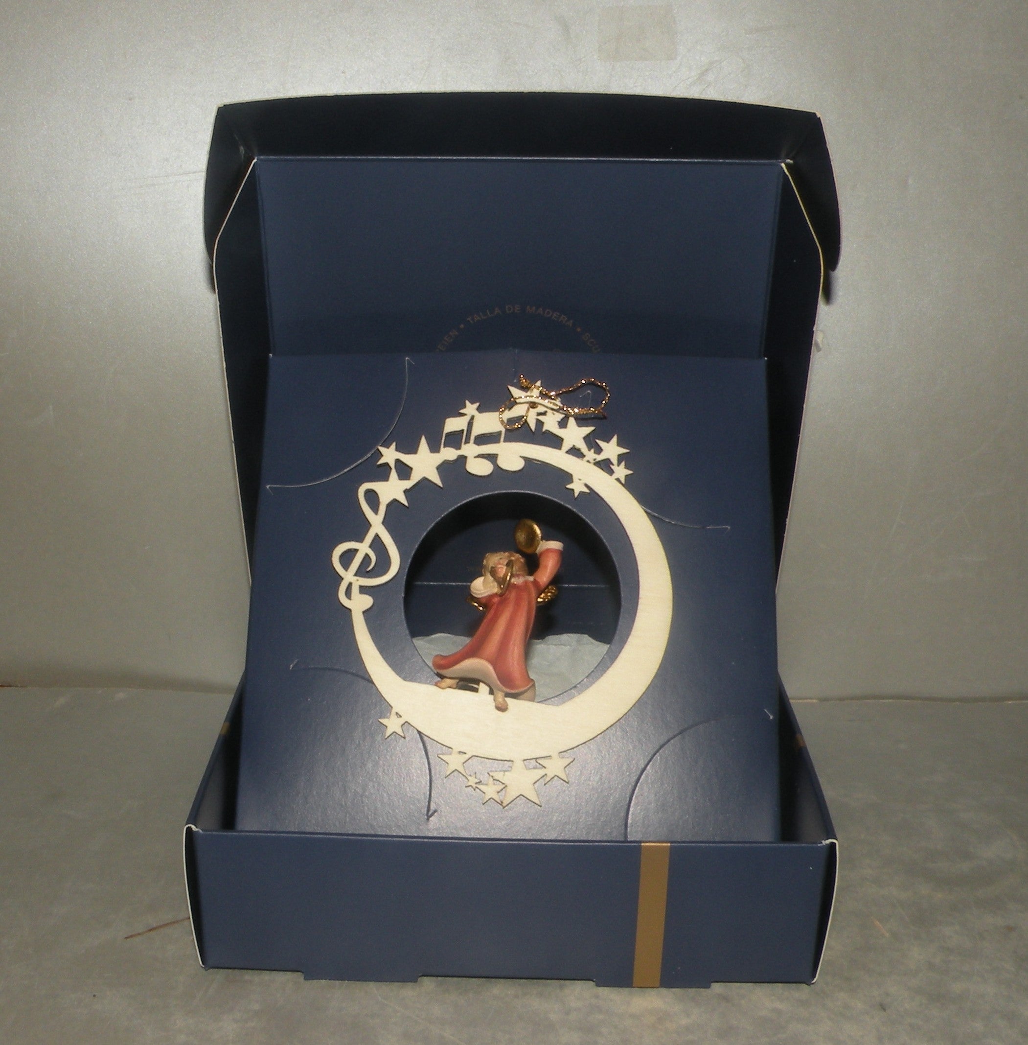 Angel With Cymbals On The Moon & Stars - 08000 - I