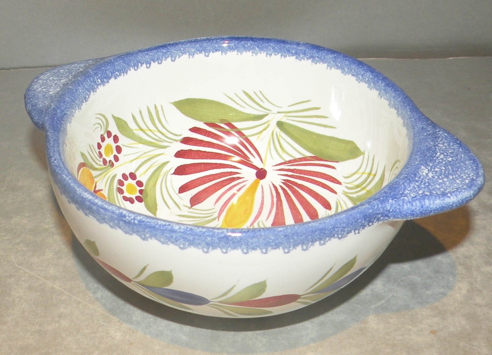 Breton lug bowl, Fleuri Royal