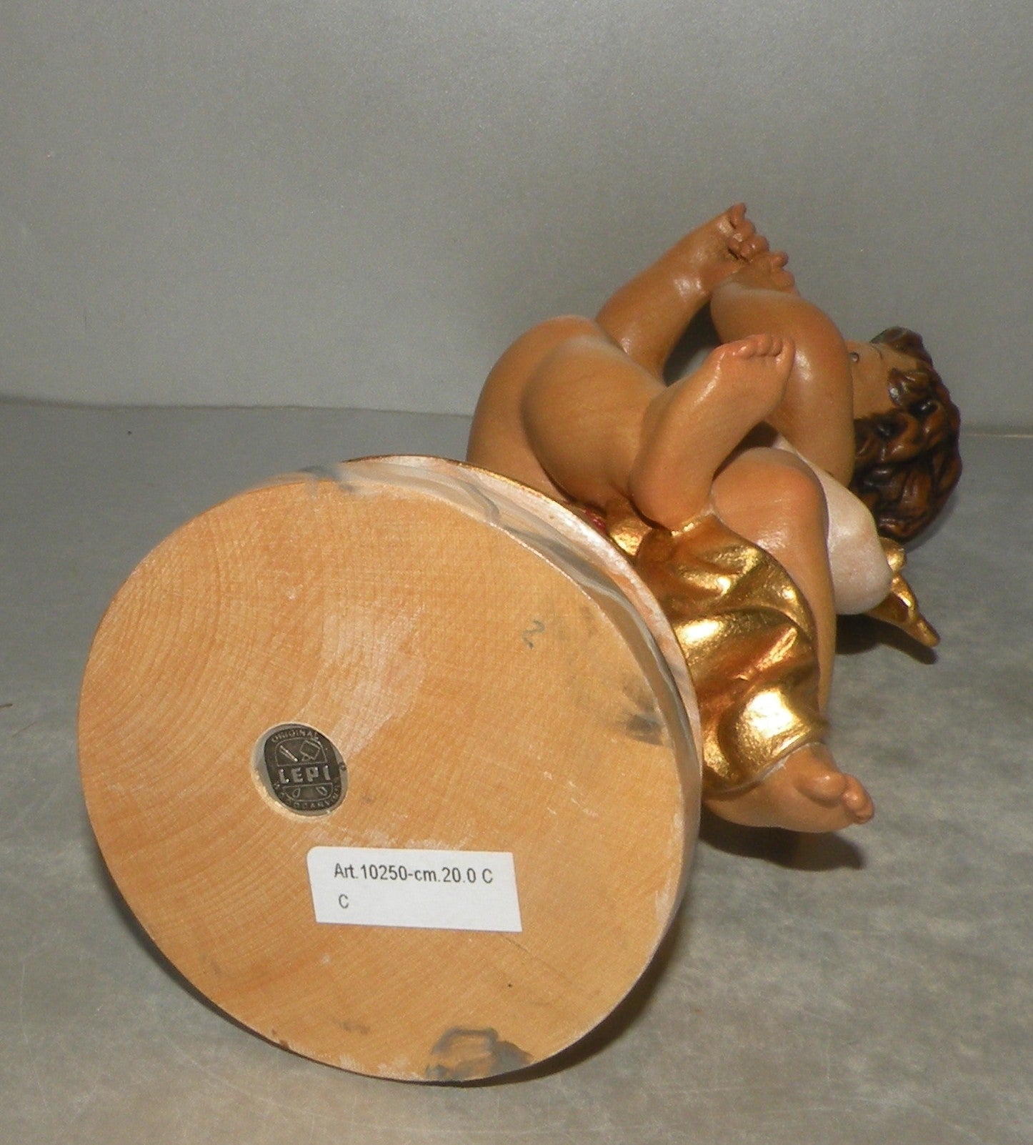 Sitting angel with trumpet, 10250-C, Angels