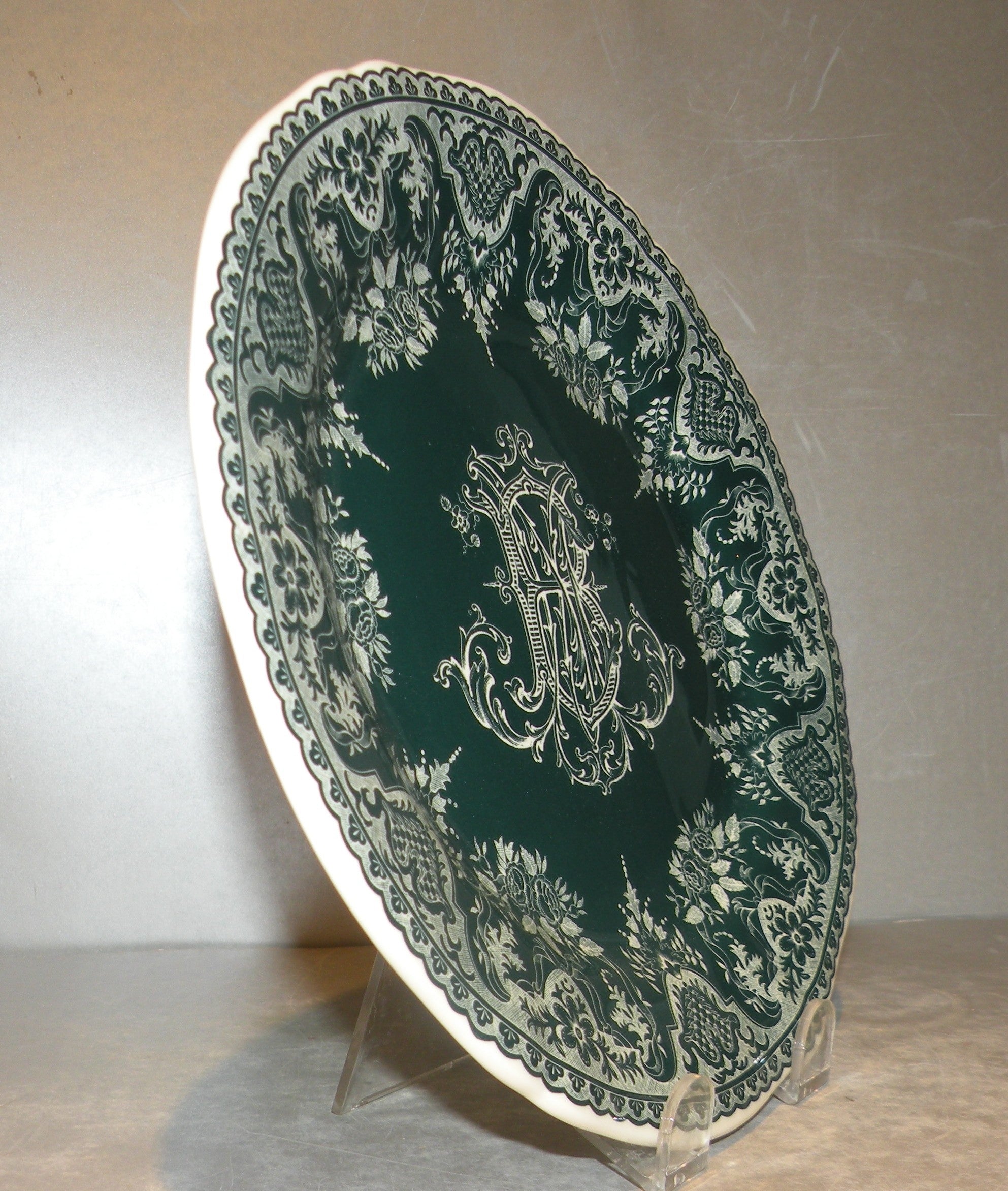 Dessert Plate Monogramme , Les Depareillees Vert