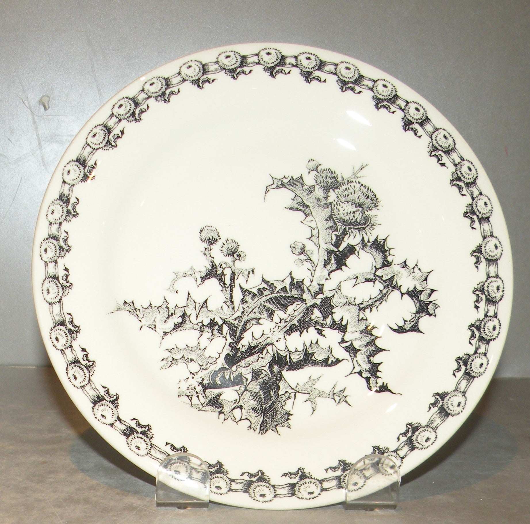 Box of 4 Bread & Butter Plates Fleurs Noires