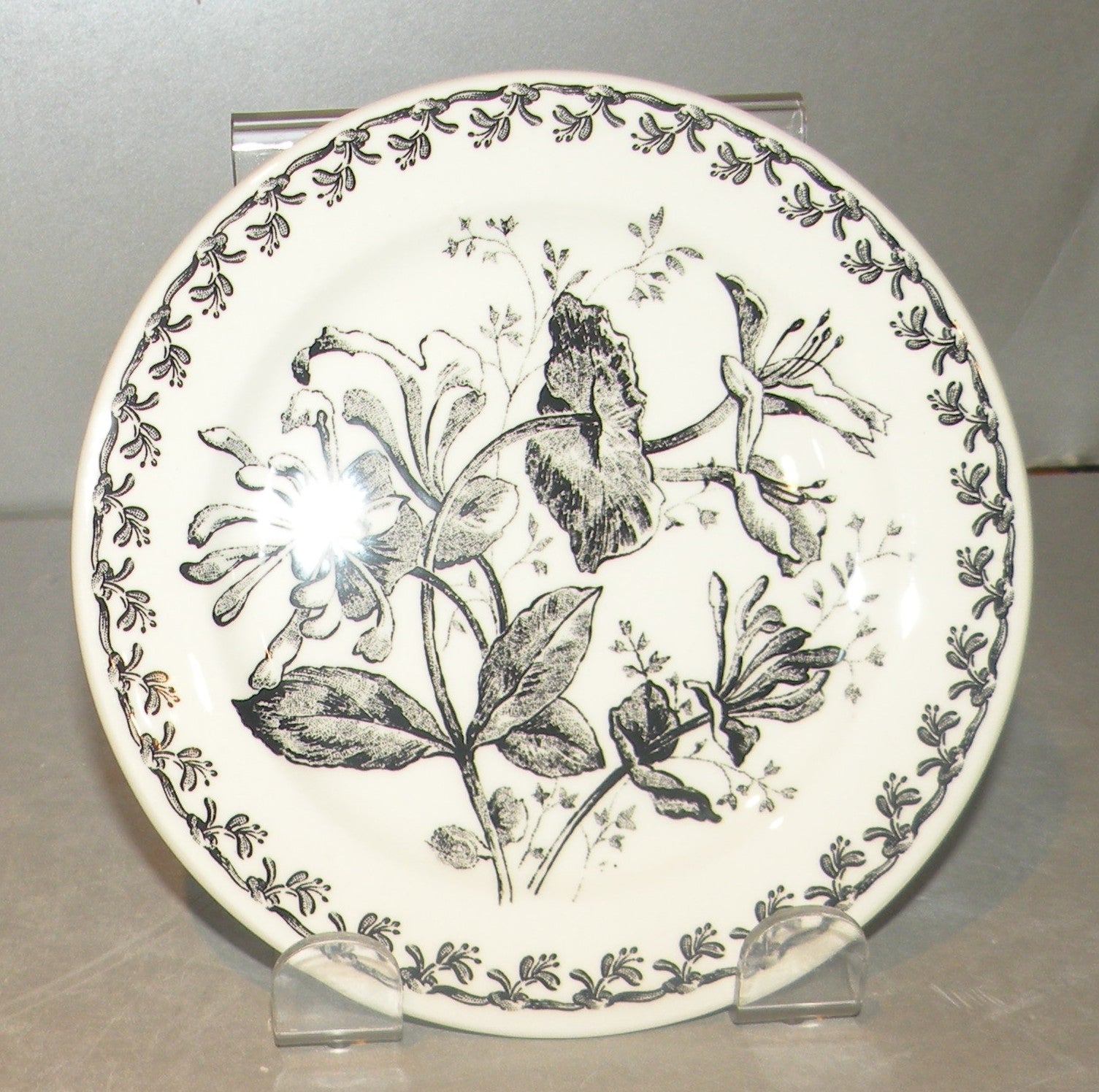 Box of 4 Bottle Coasters Fleurs Noires-- stopped in 2022