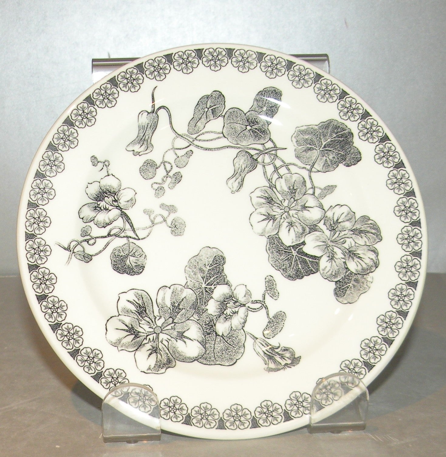 Box of 4 Bottle Coasters Fleurs Noires-- stopped in 2022