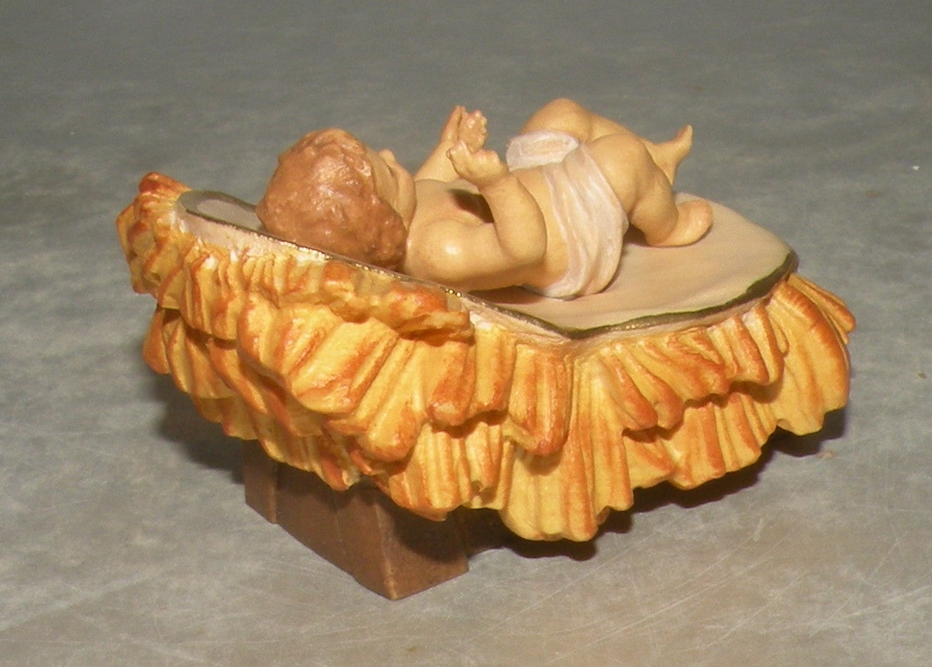 Infant Jesus and Cradle ( 2 pieces )  , Reindl