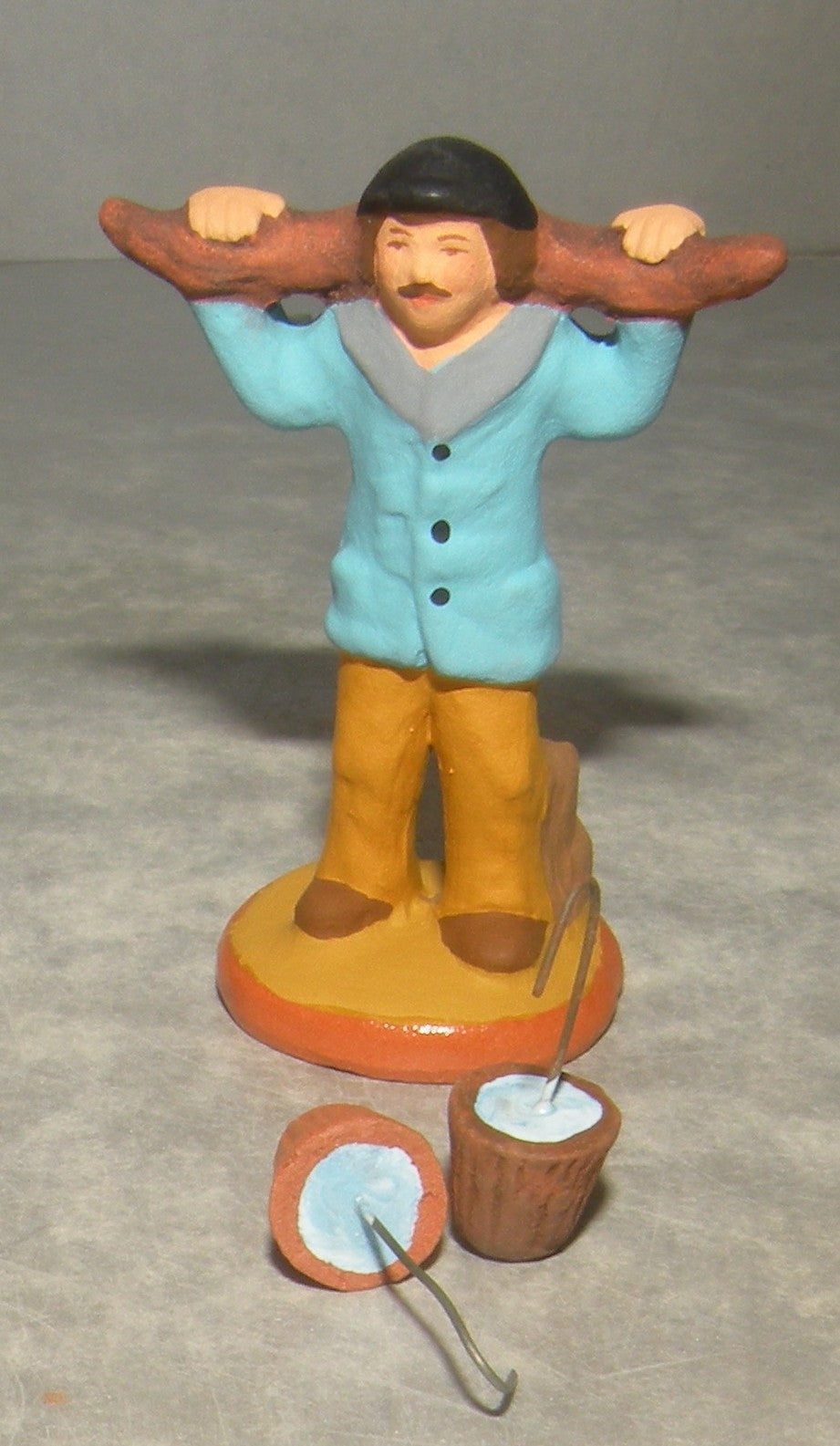 Water carrier, ( 596 )  Fouque 4 Cm