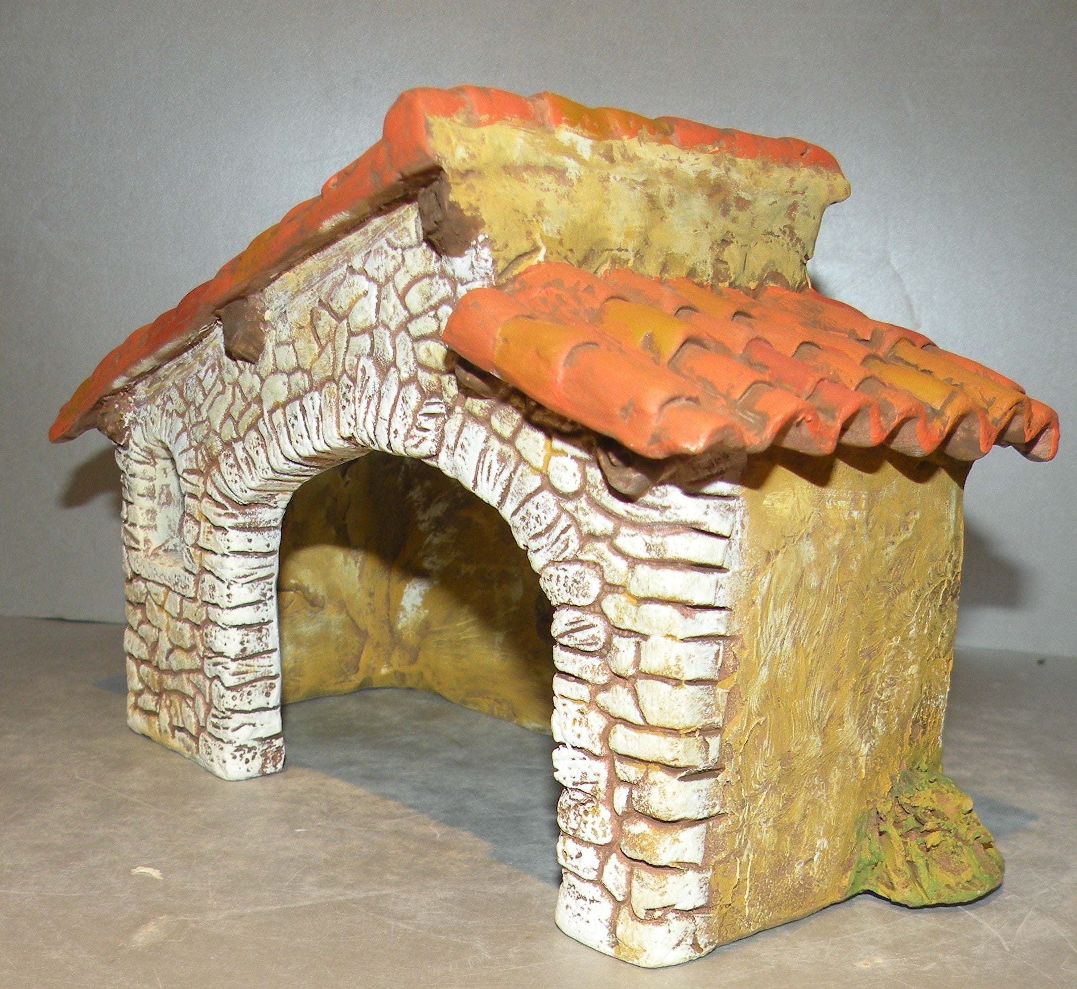 Cowshed 2 Slopes, All Clay ( 700 )  Fouque 6 Cm