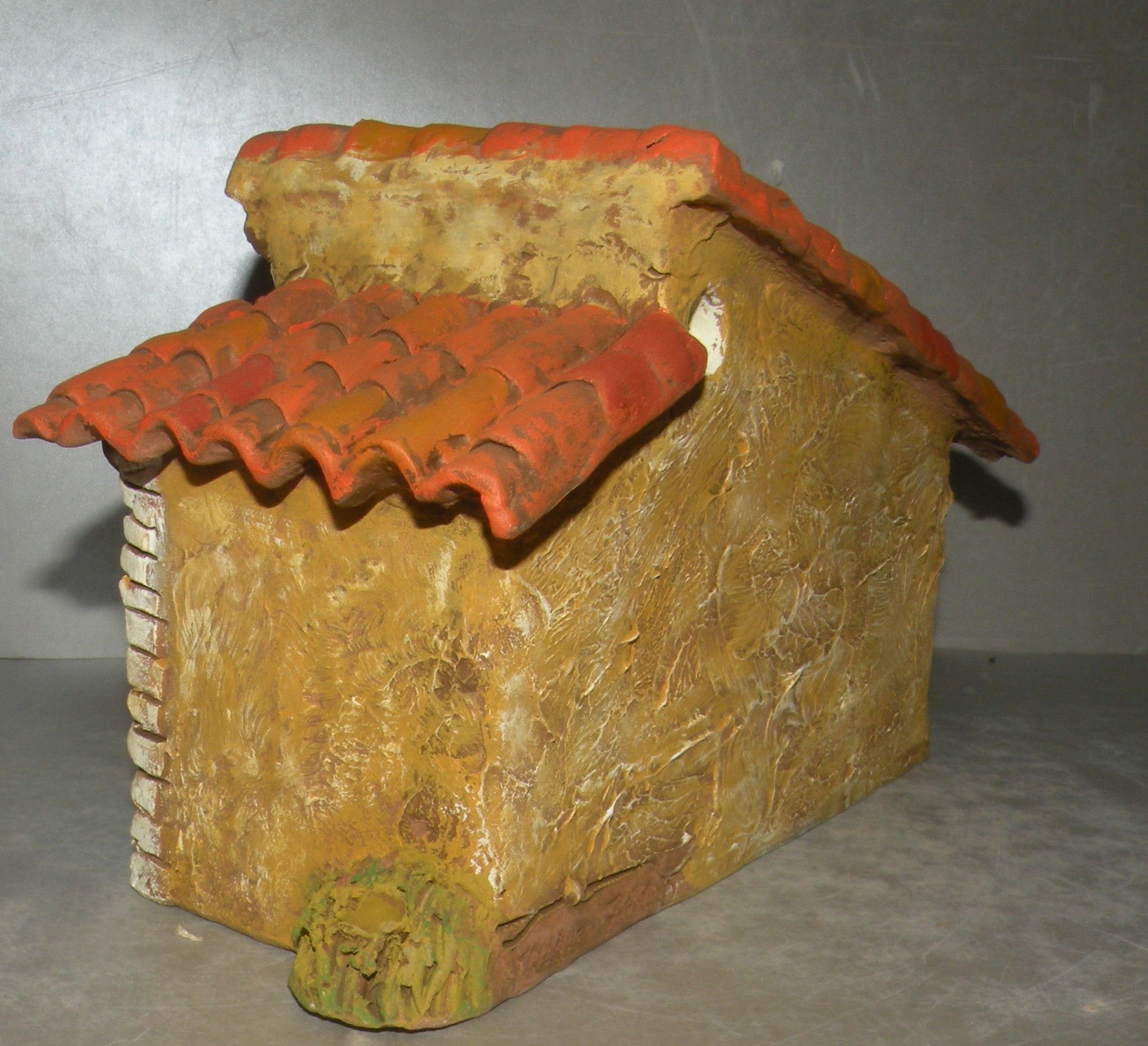 Cowshed 2 Slopes, All Clay ( 700 )  Fouque 6 Cm