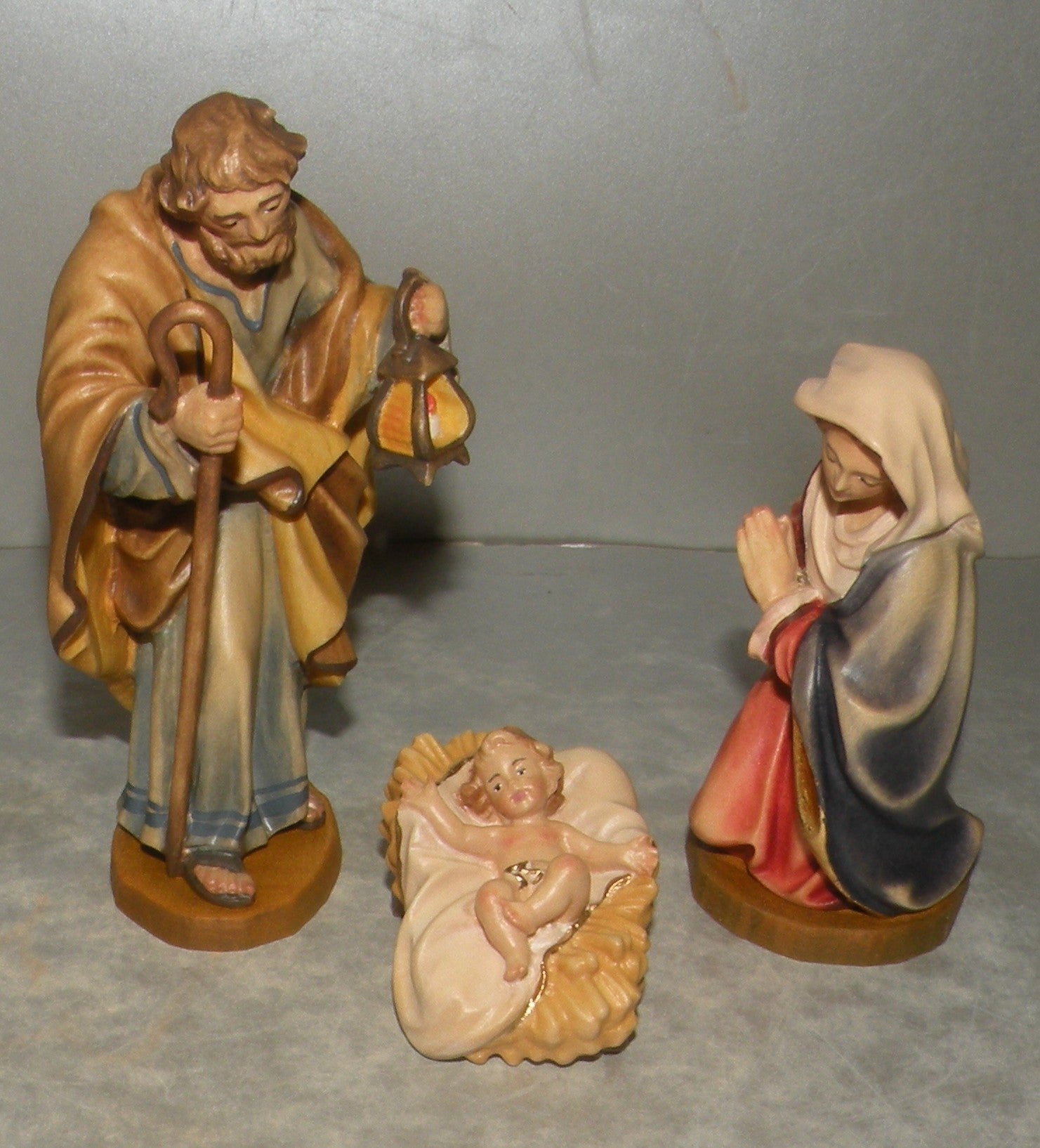 Holy Family , Lepi