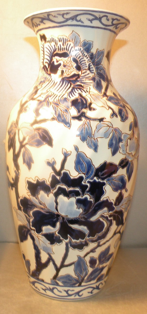 Fluted vase Number 1 Hand Painted Pivoines Bleues