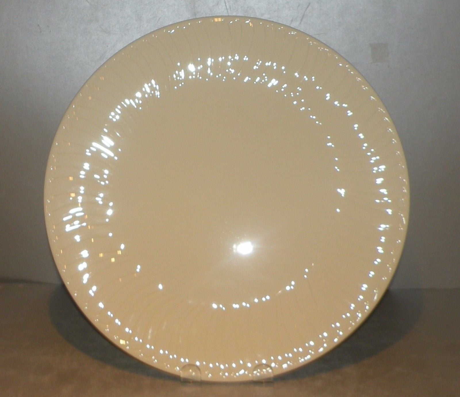 Round Cake Platter Plisse Mais