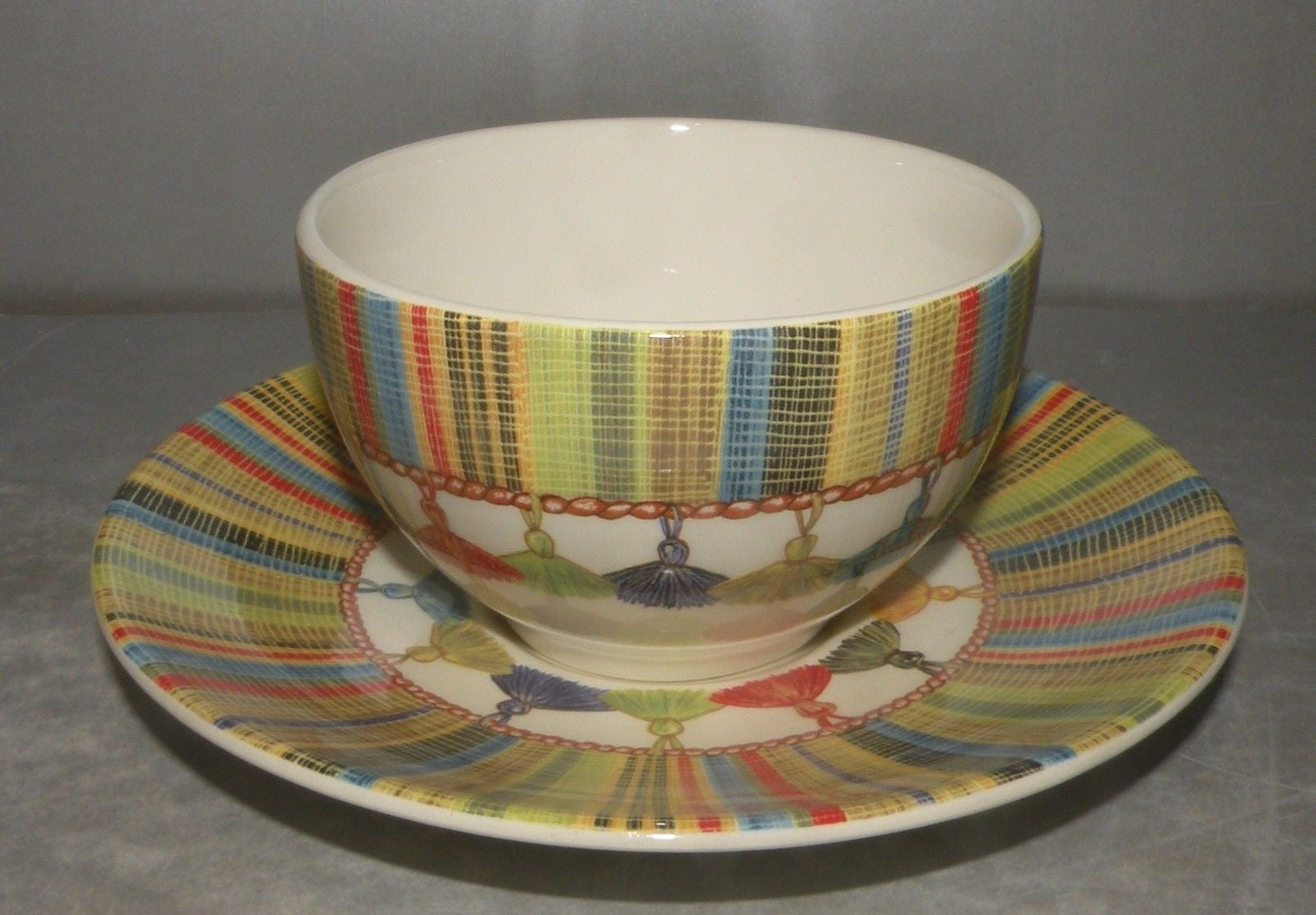Tea Cup & Saucer Taffetas